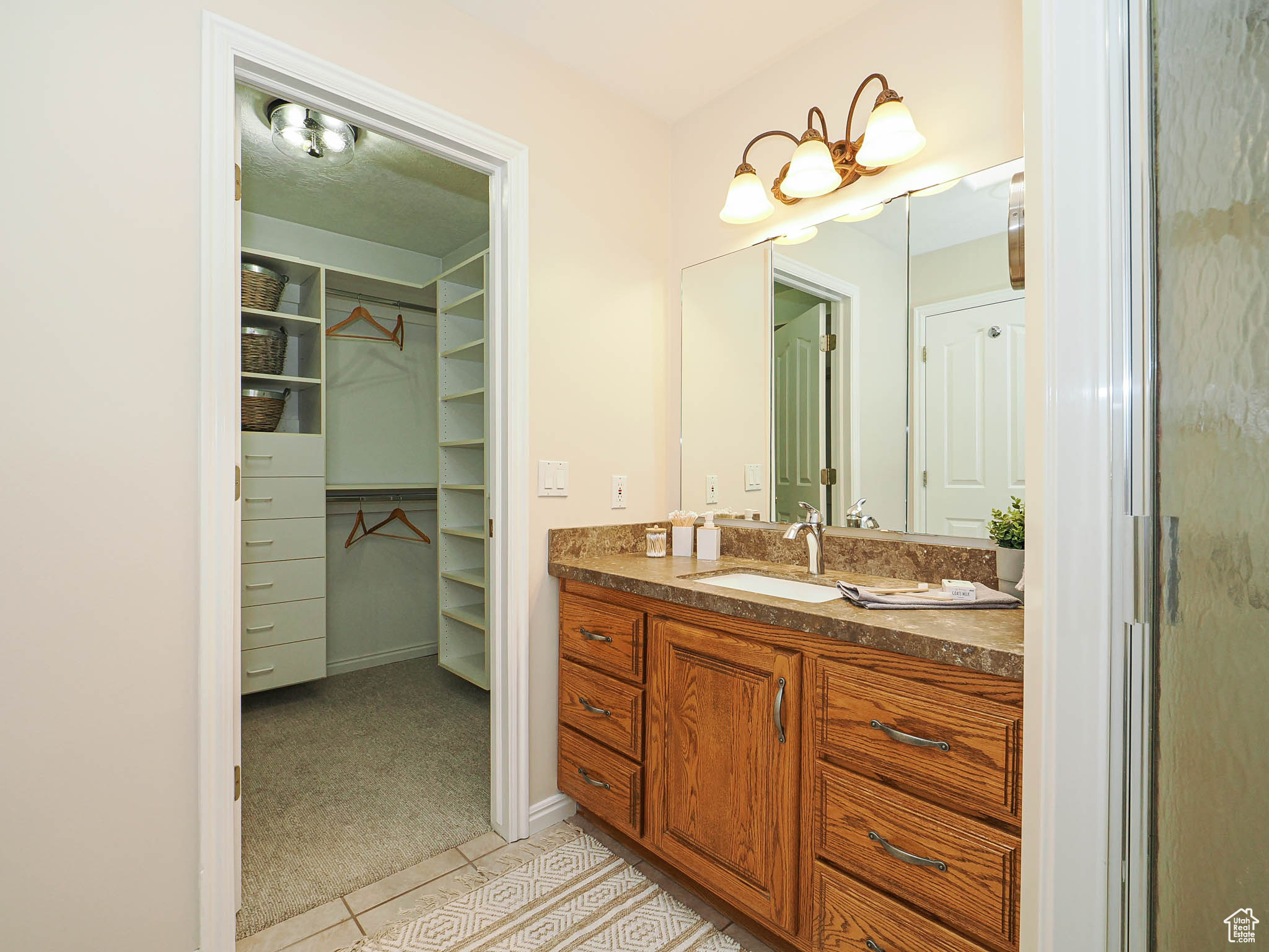property viewer photo 33