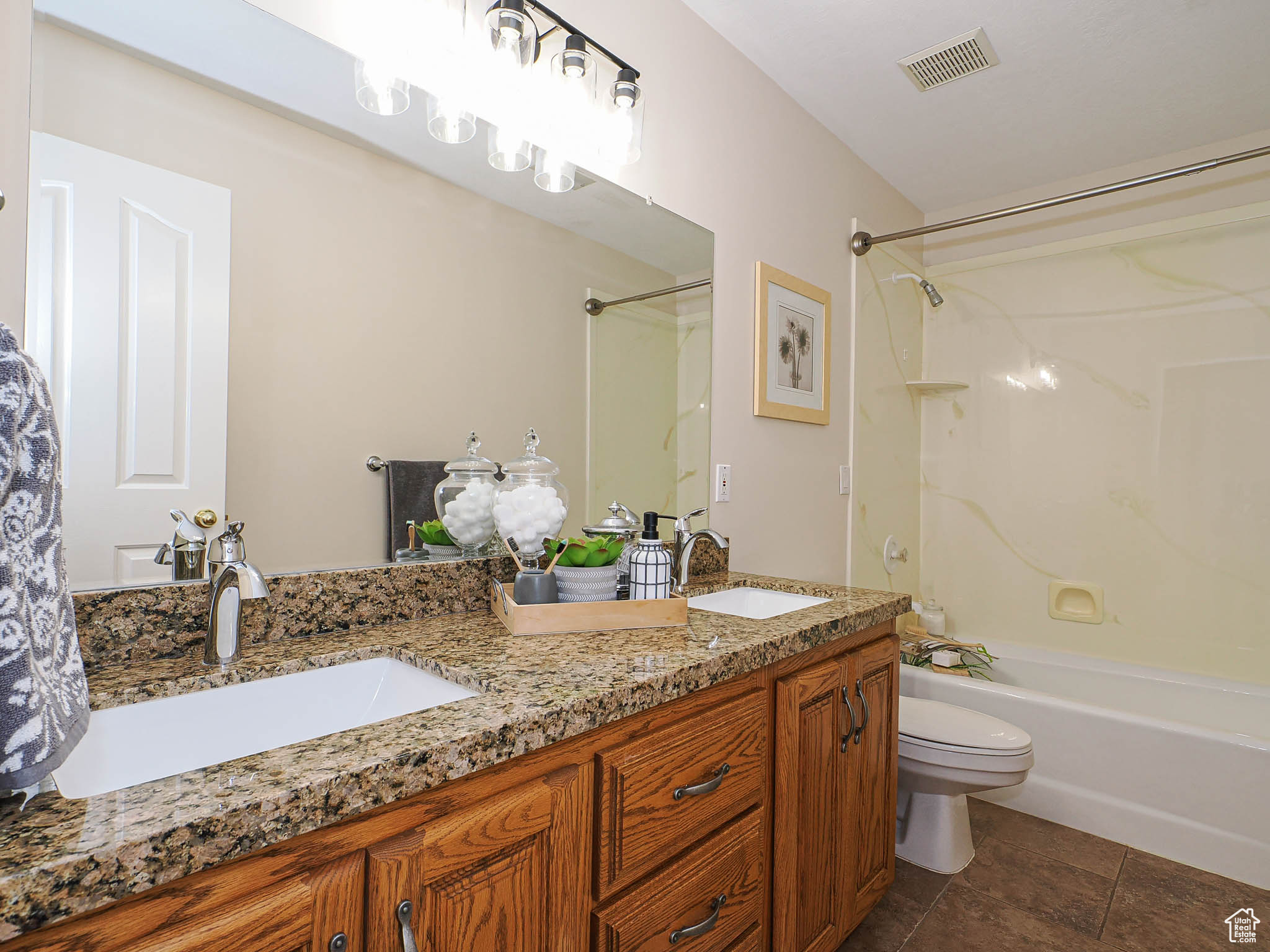 property viewer photo 37