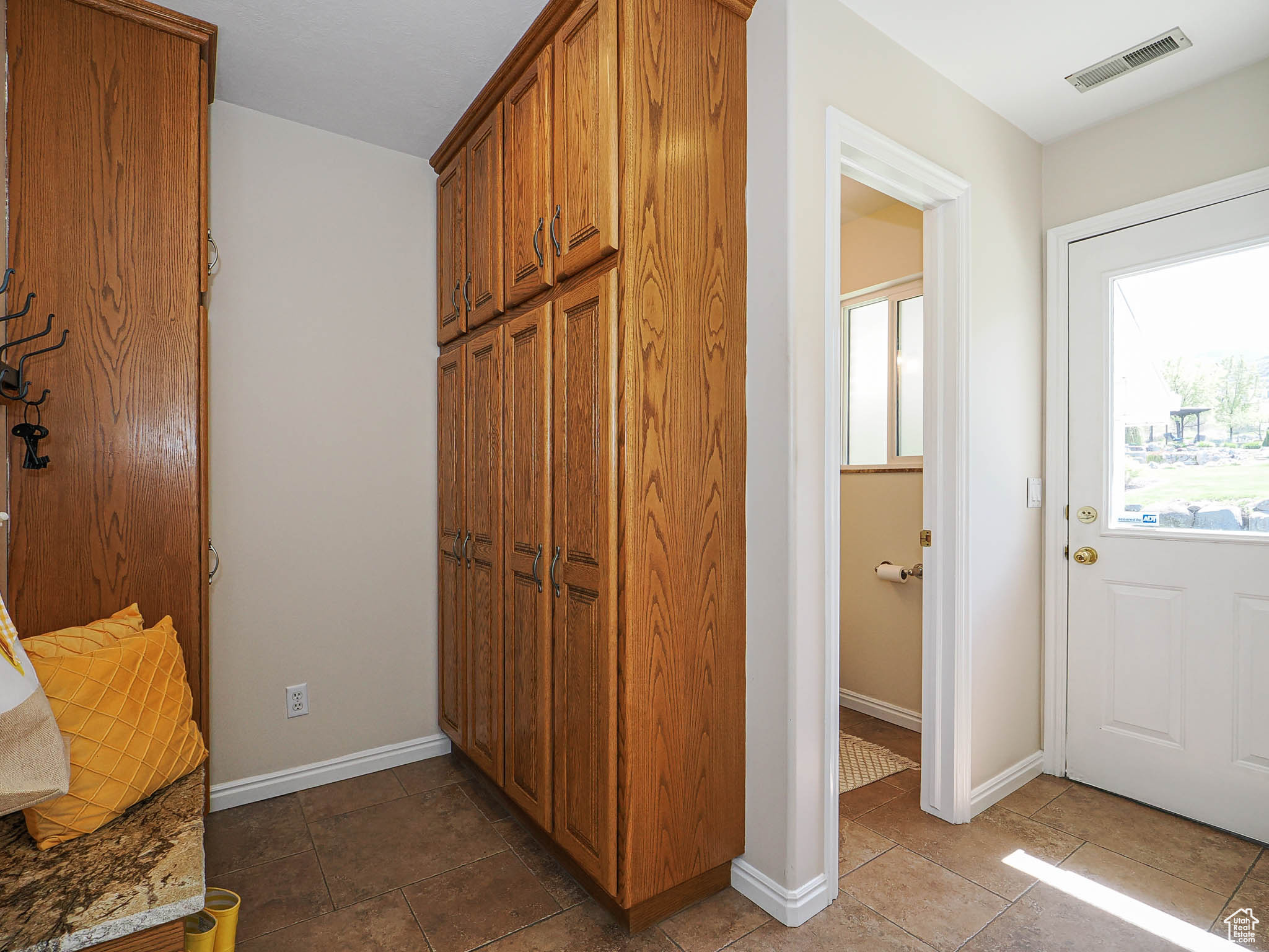 property viewer photo 41