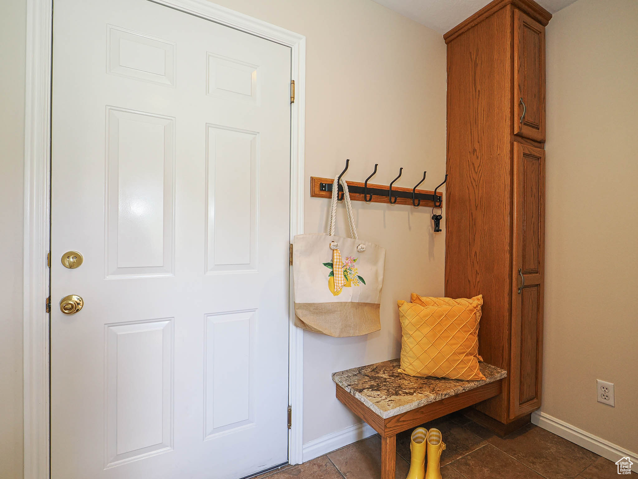 property viewer photo 42