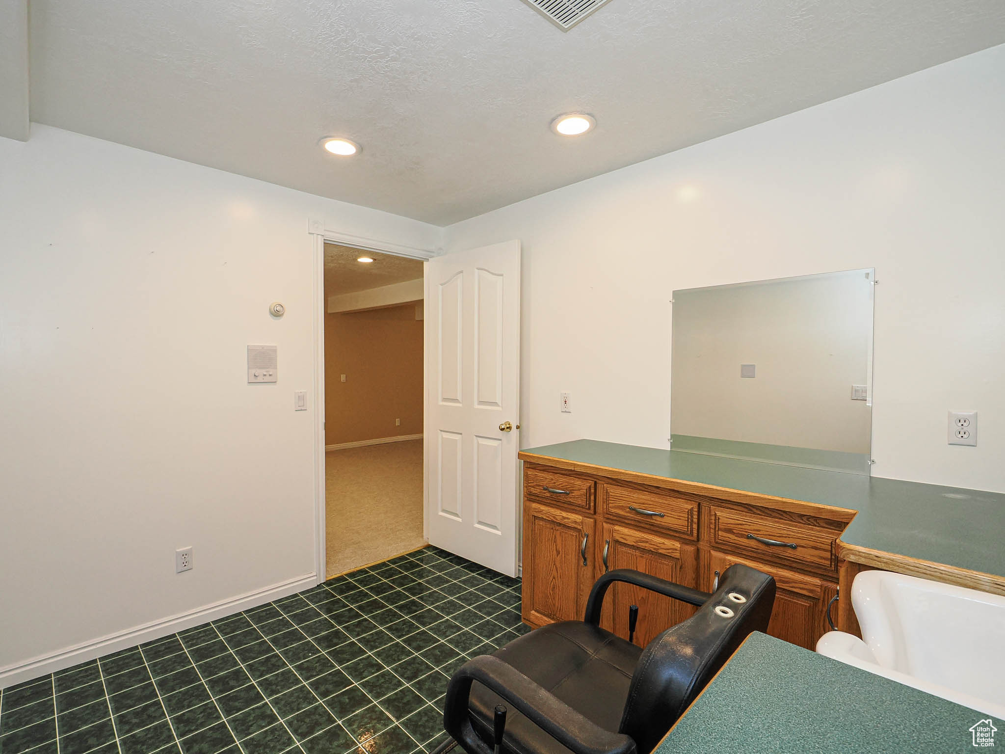 property viewer photo 51