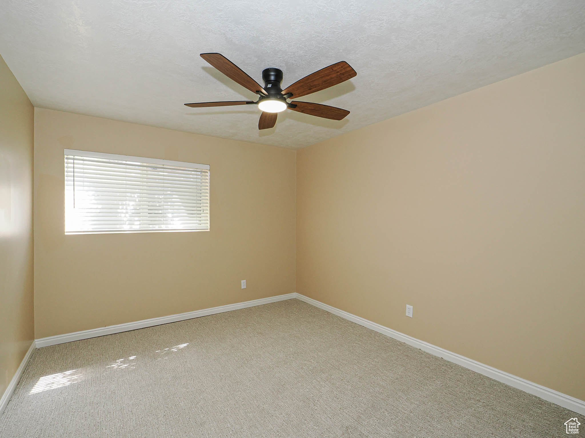 property viewer photo 52