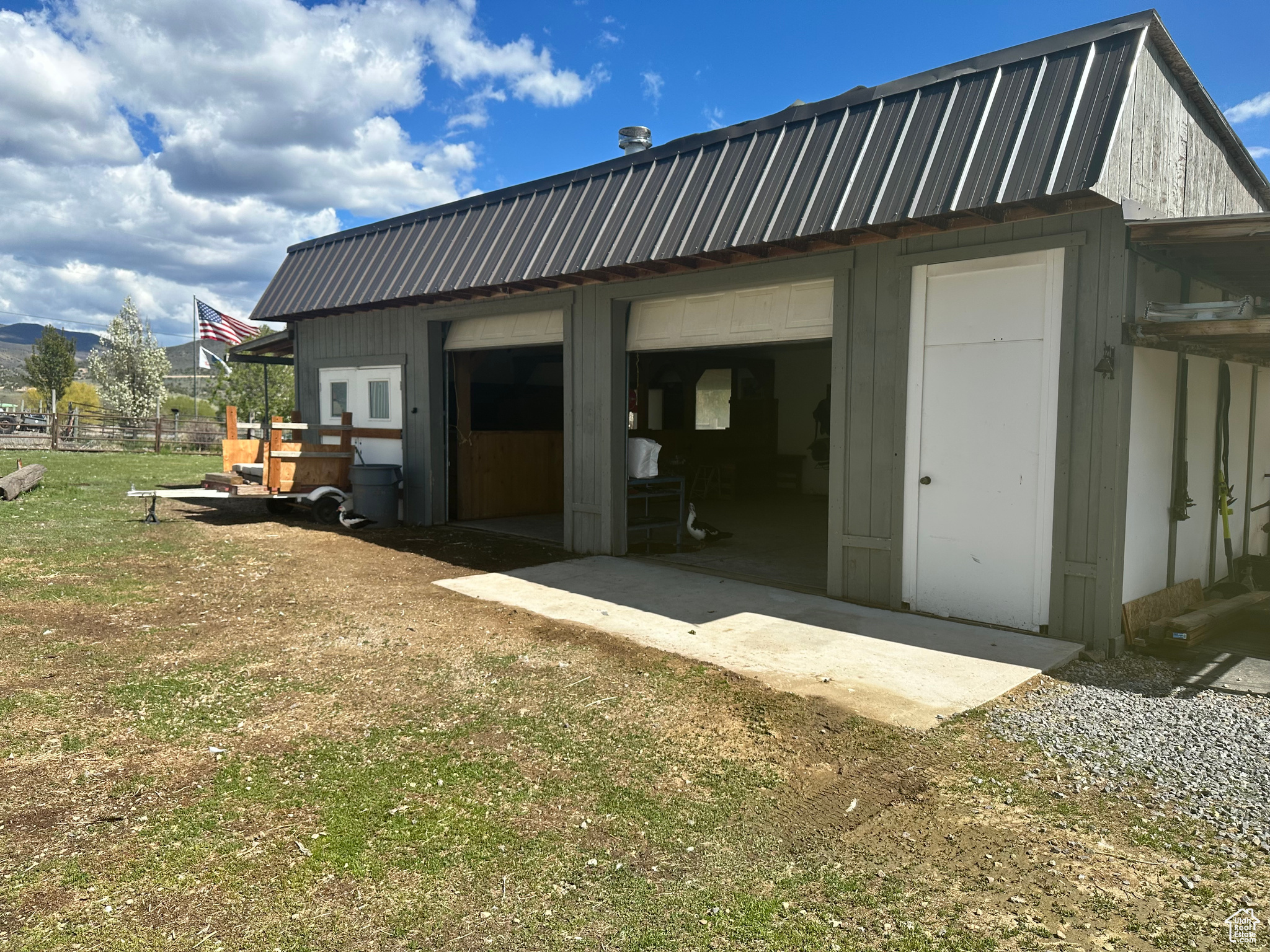 main property photo 51