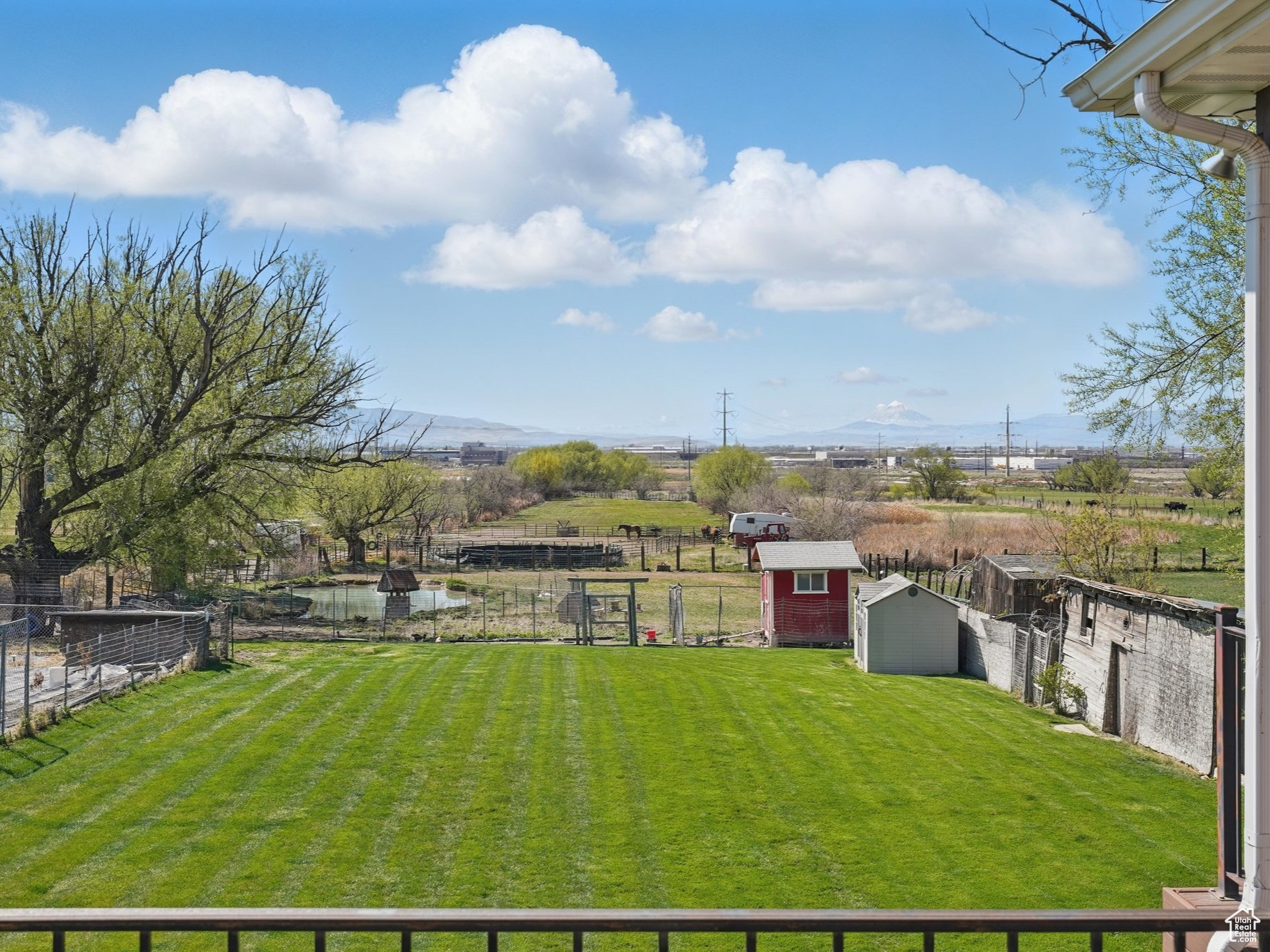 main property photo 16
