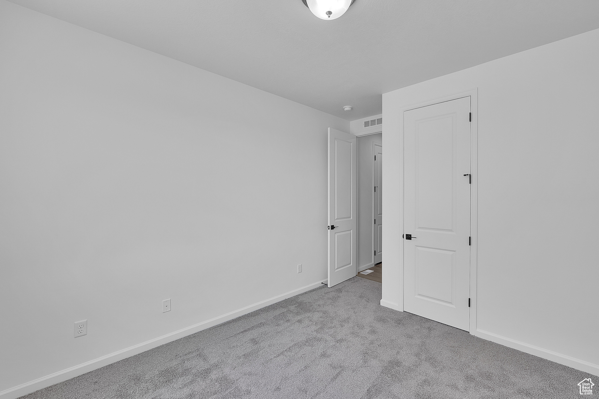 property viewer photo 11