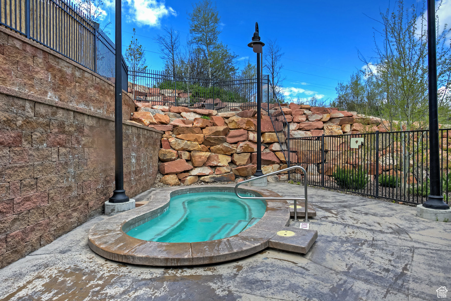 property viewer photo 37