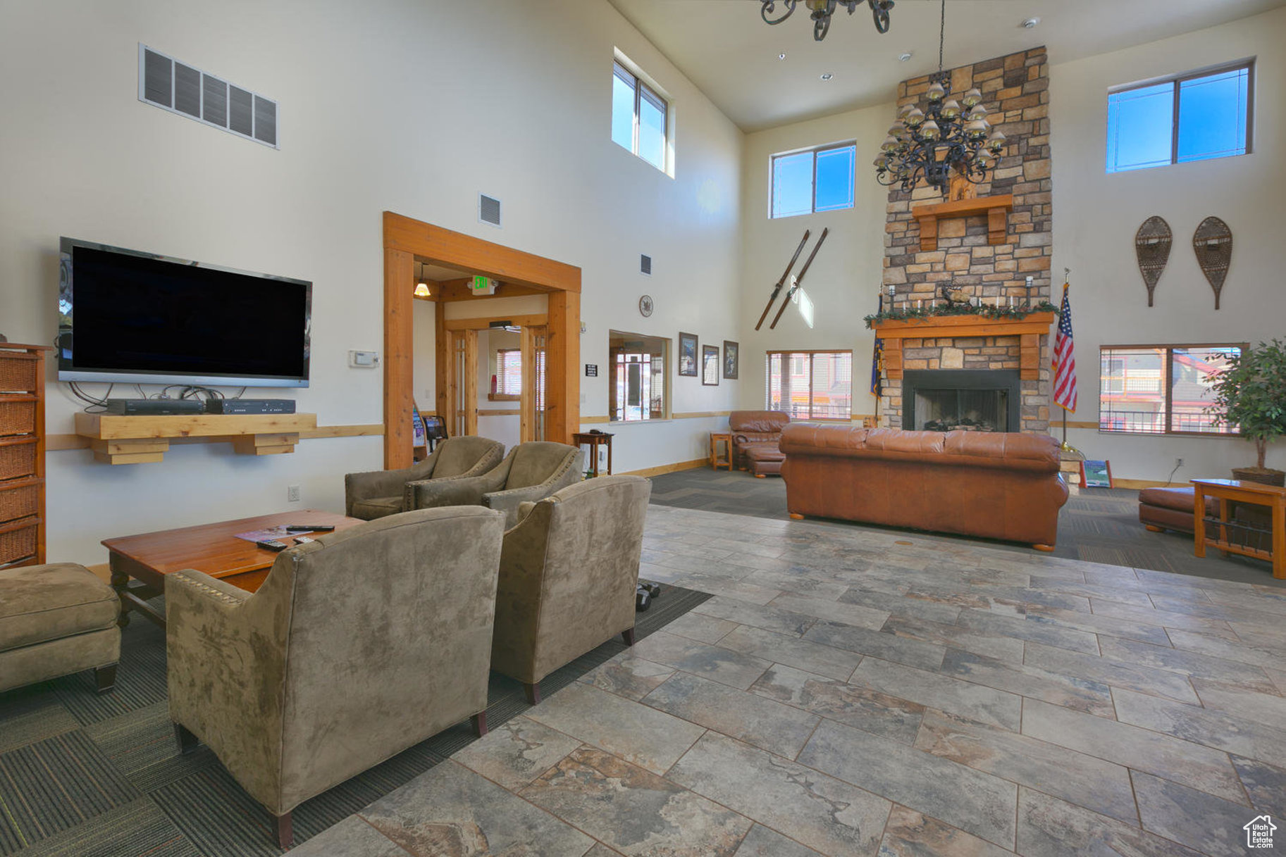 property viewer photo 44