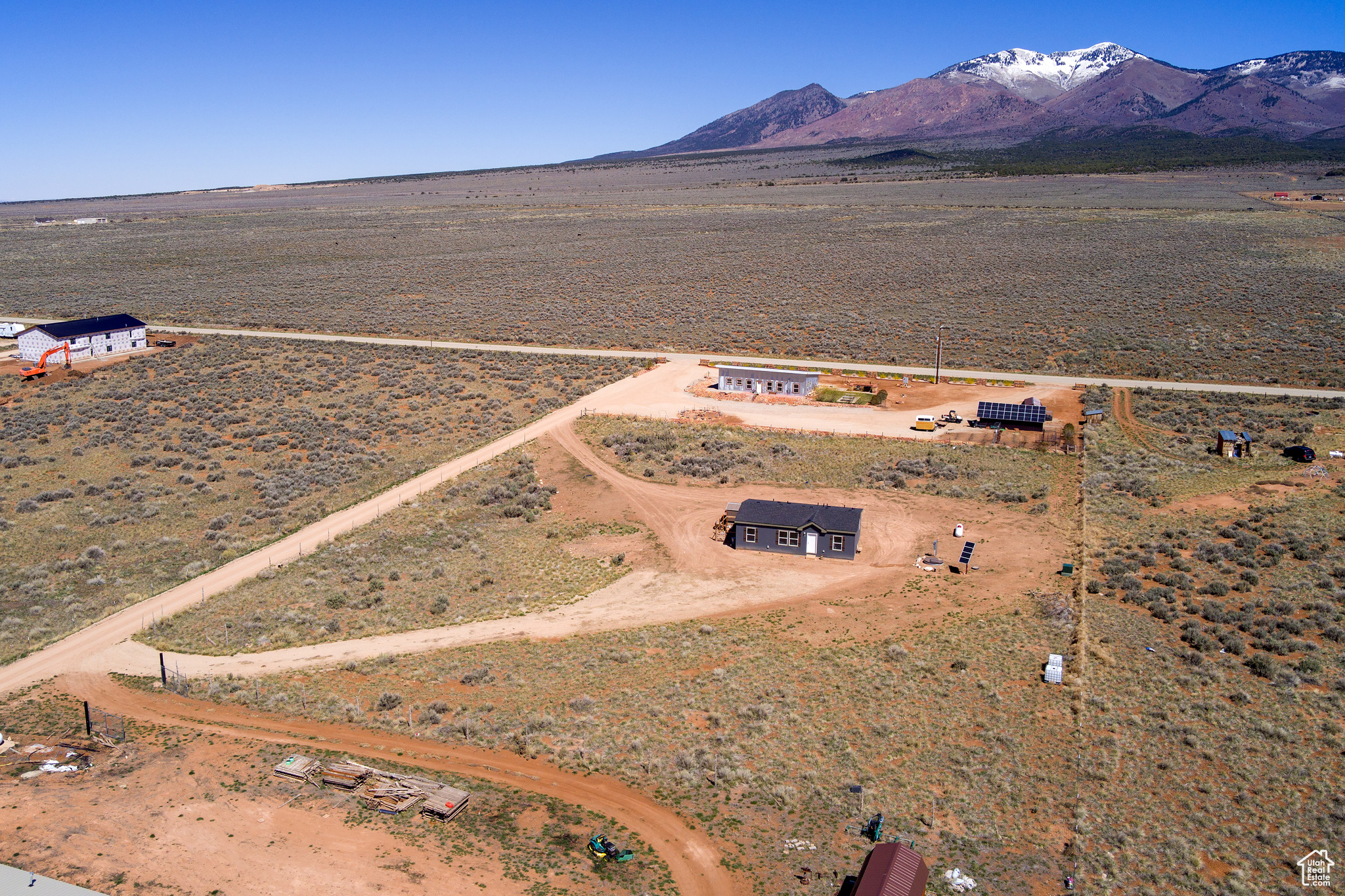 main property photo 4