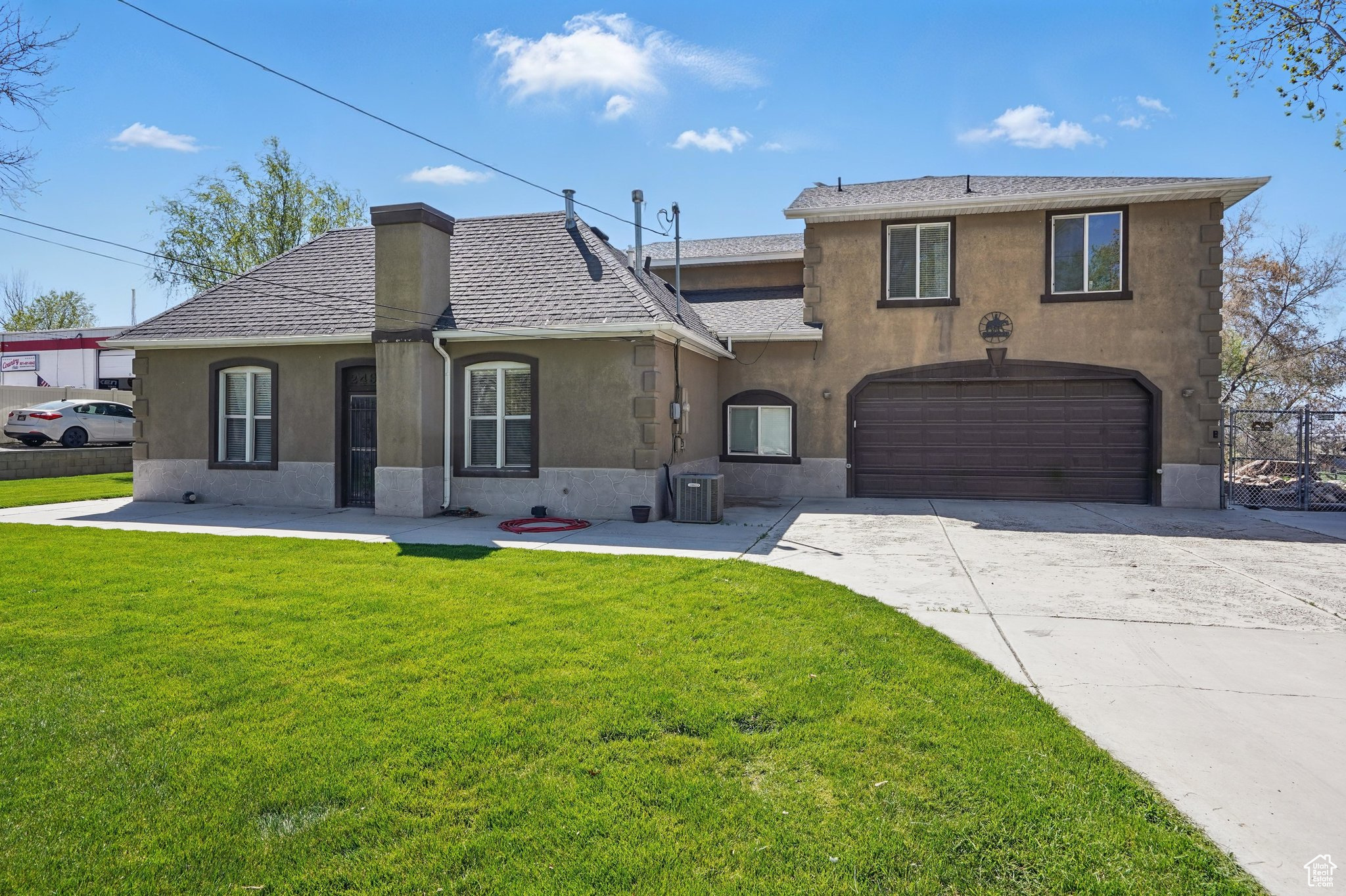 main property photo 16