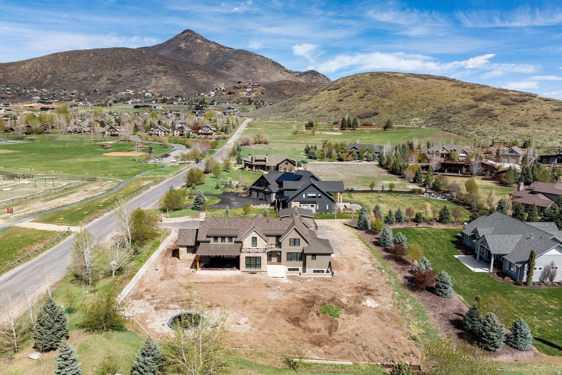 main property photo 7