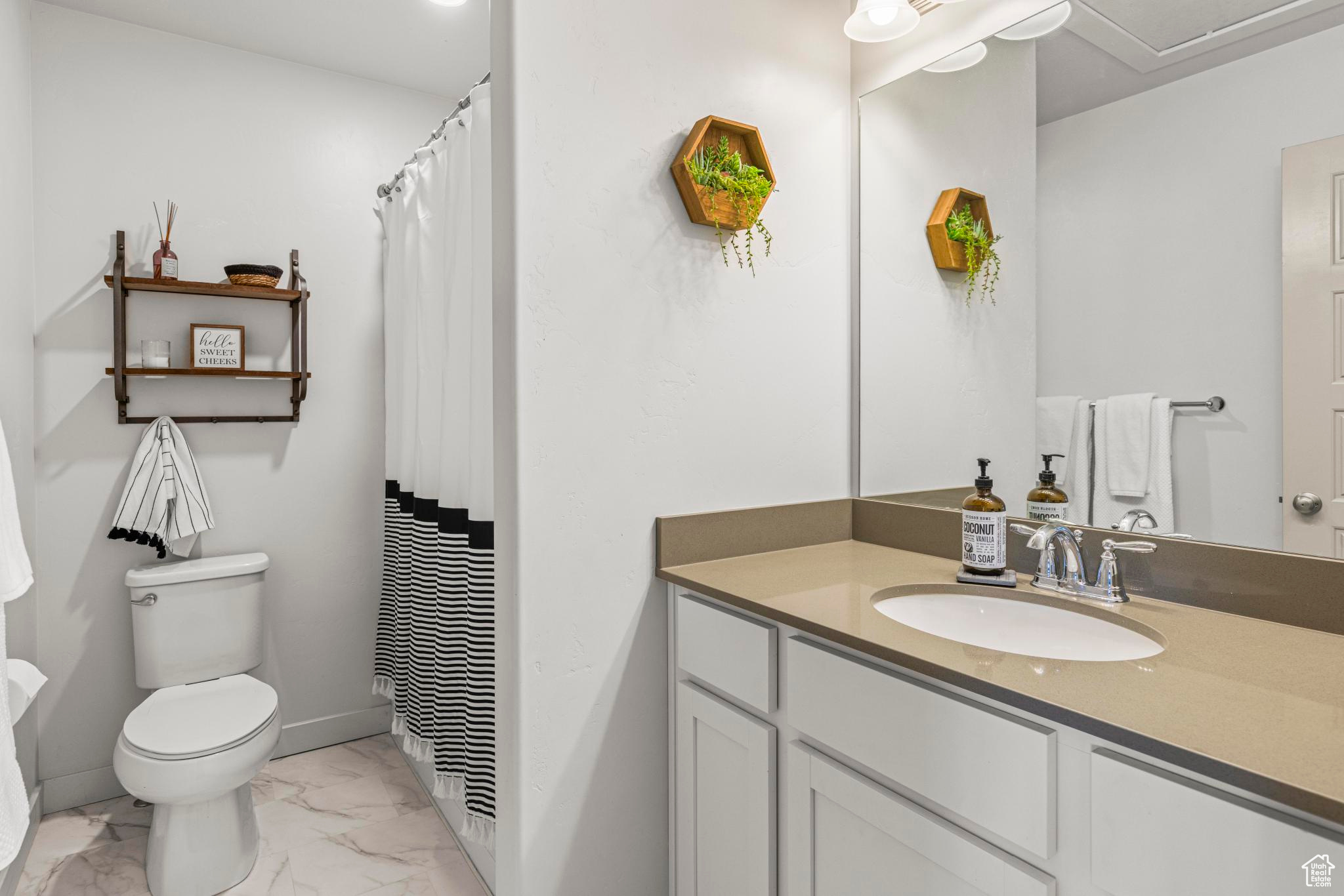 property viewer photo 14