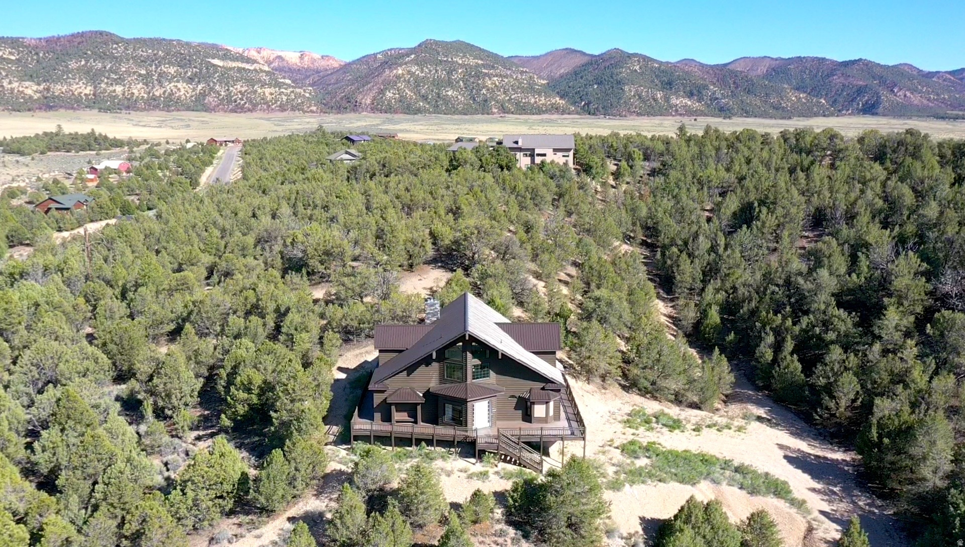 main property photo 38