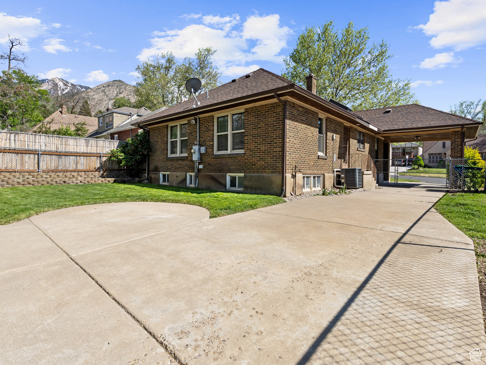 main property photo 20