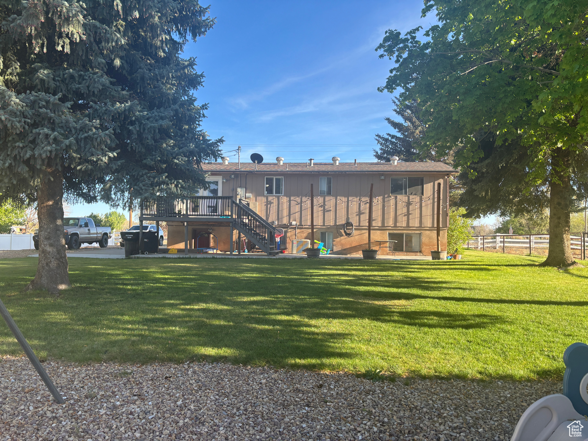 property viewer photo 2