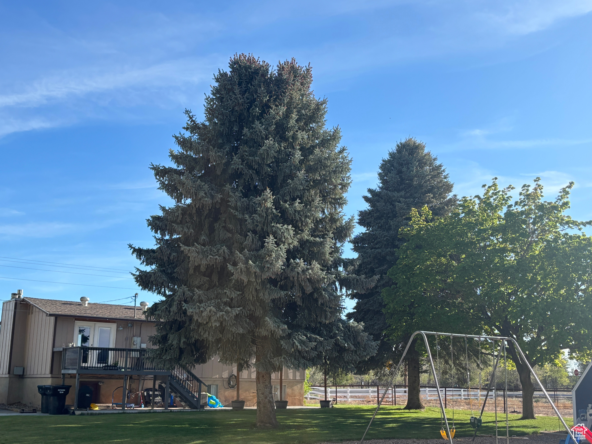 property viewer photo 4