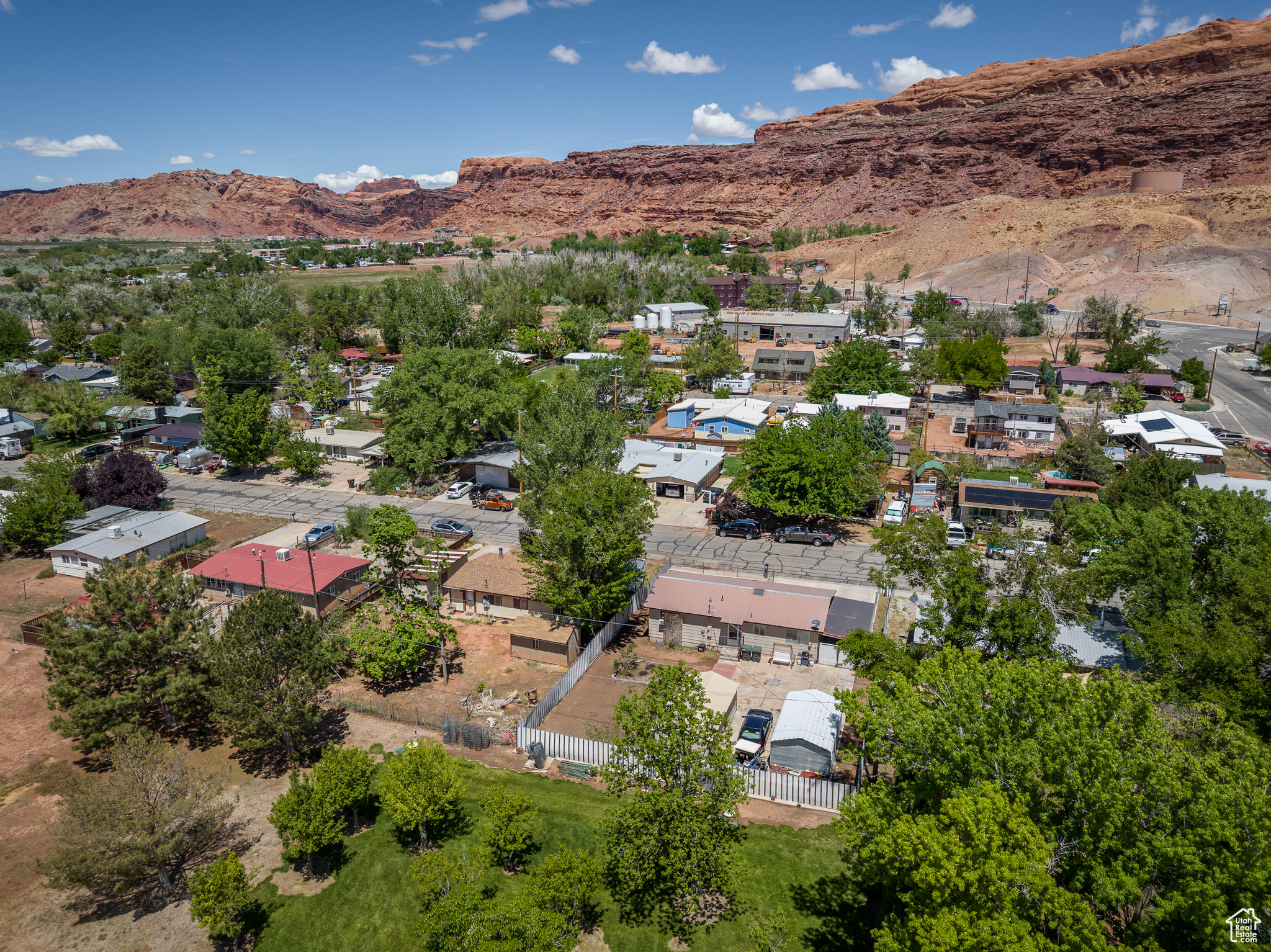 main property photo 41