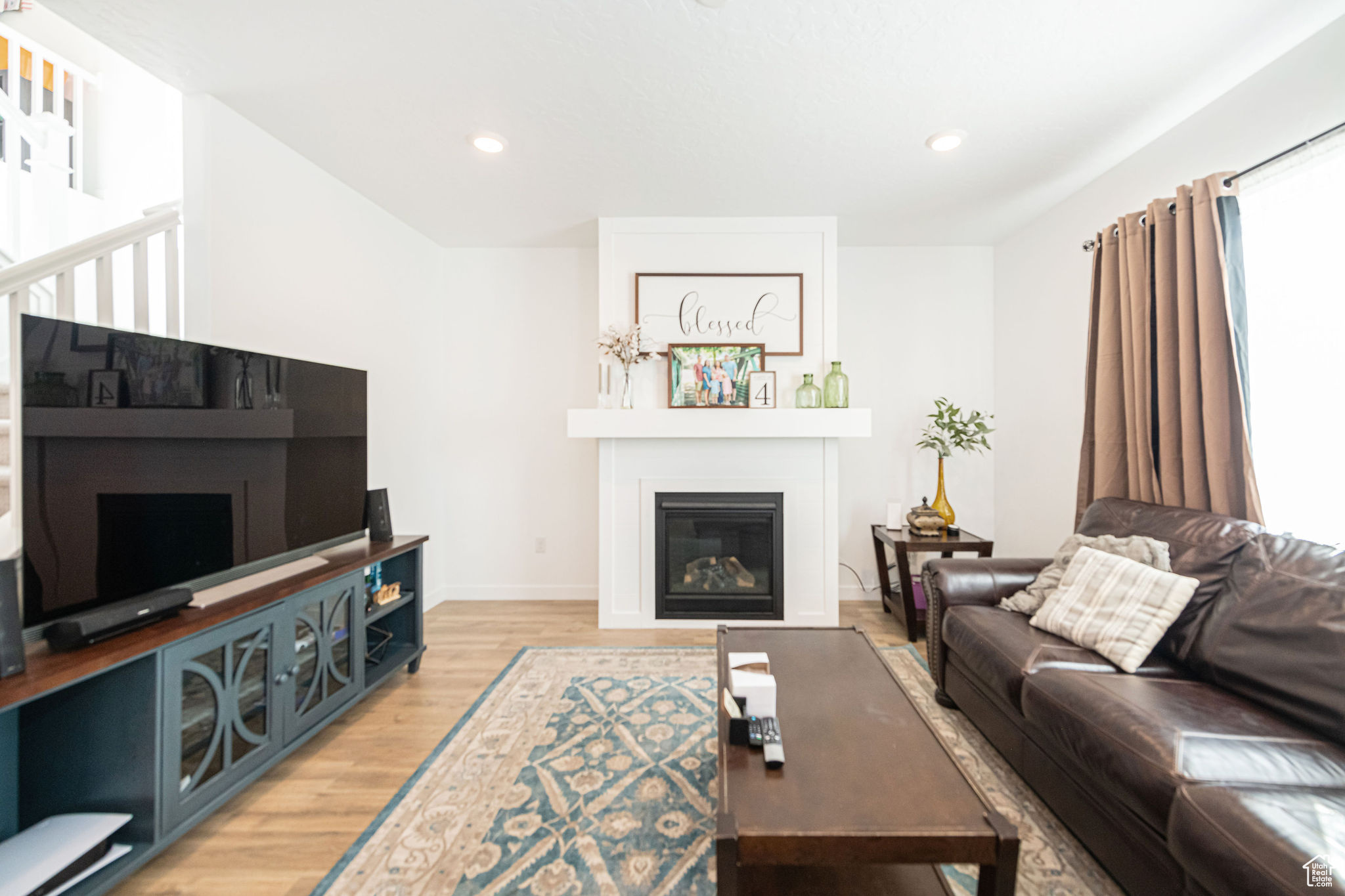 property viewer photo 25
