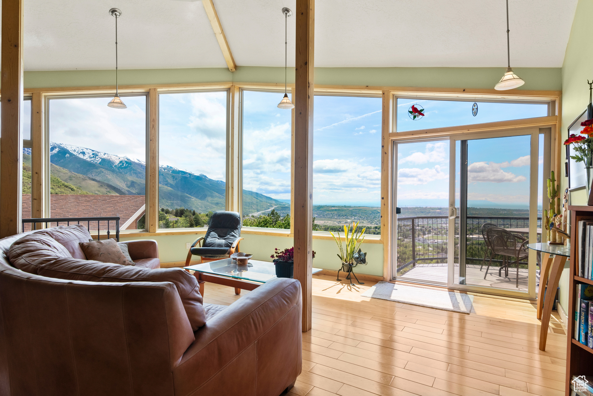 property viewer photo 1