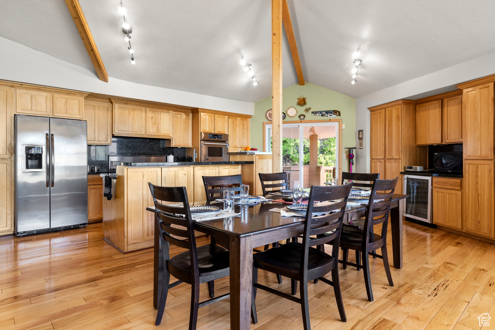property viewer photo 4