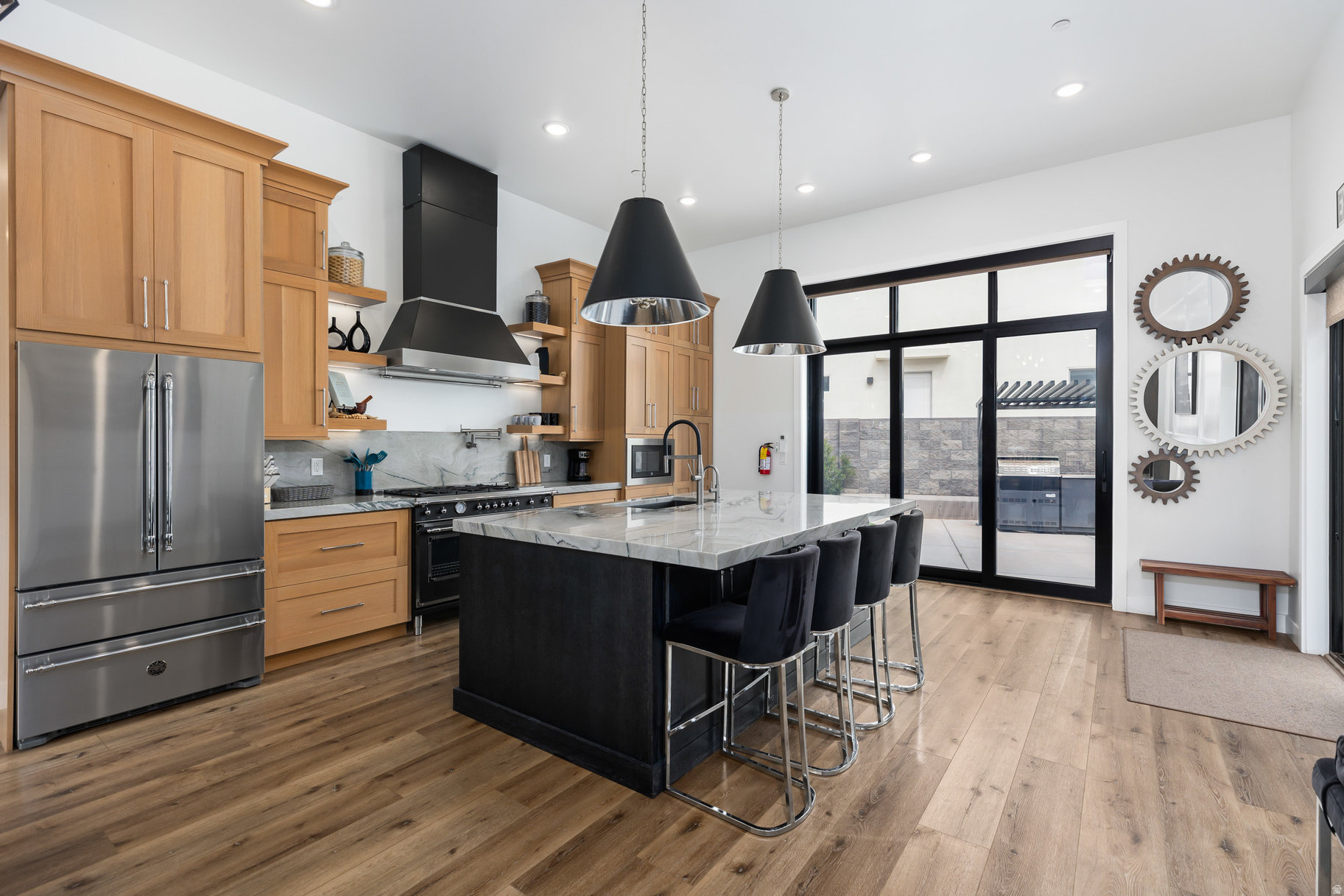 main property photo 20