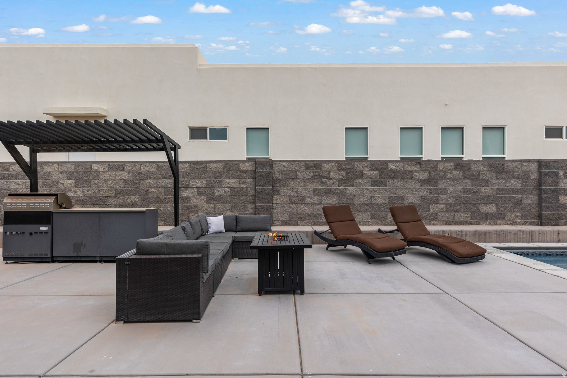 main property photo 66