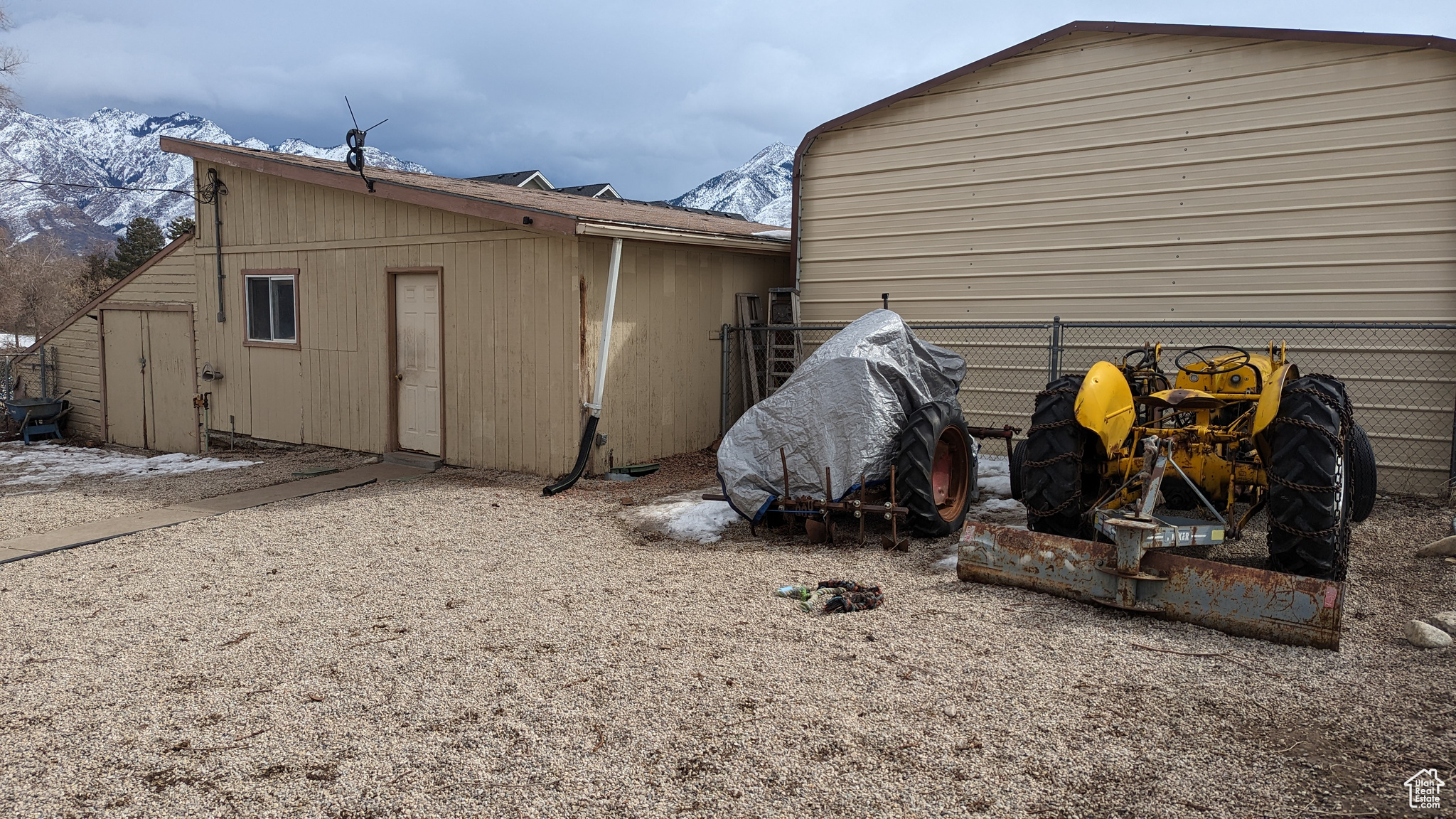 main property photo 12