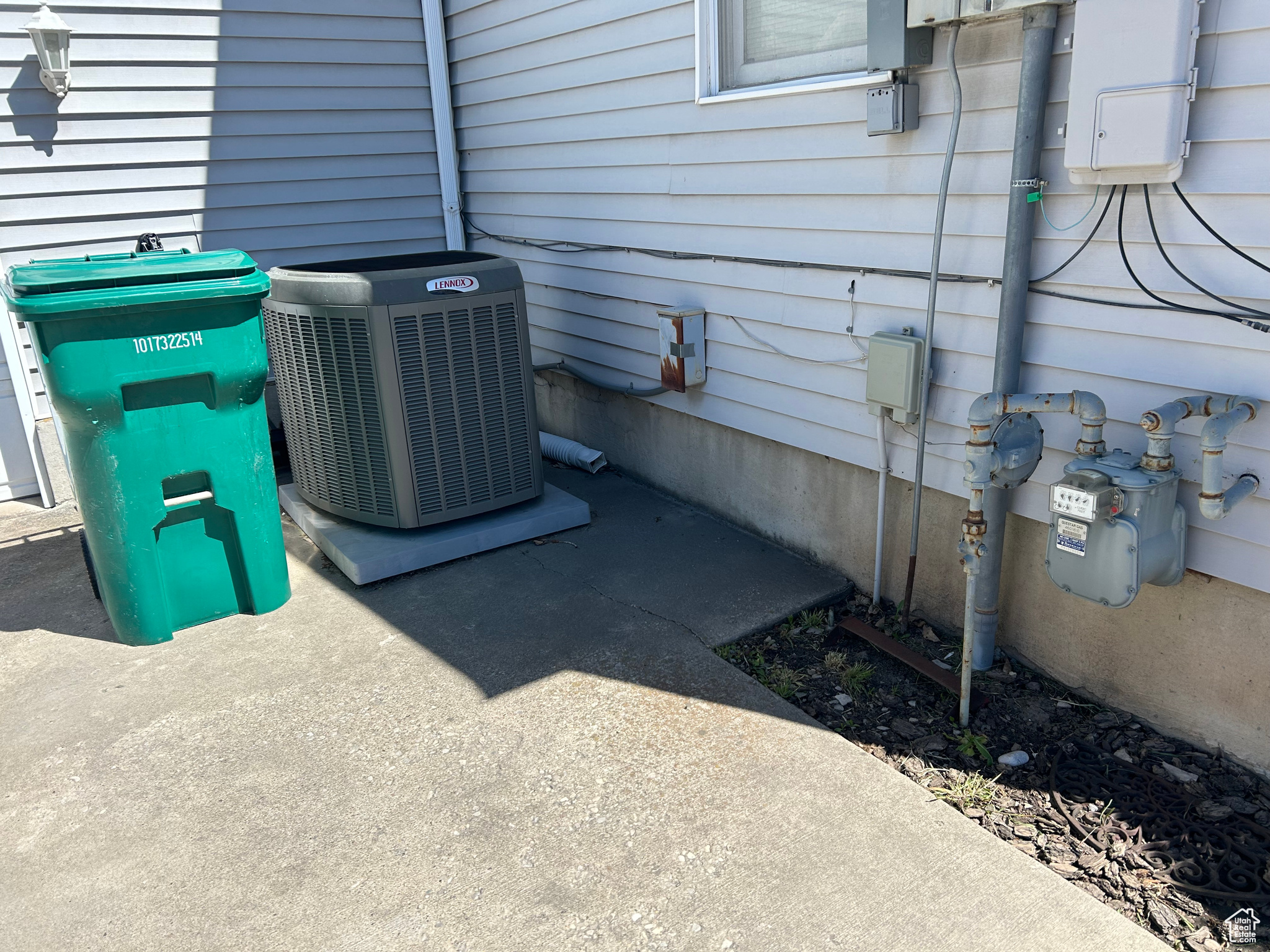 main property photo 36