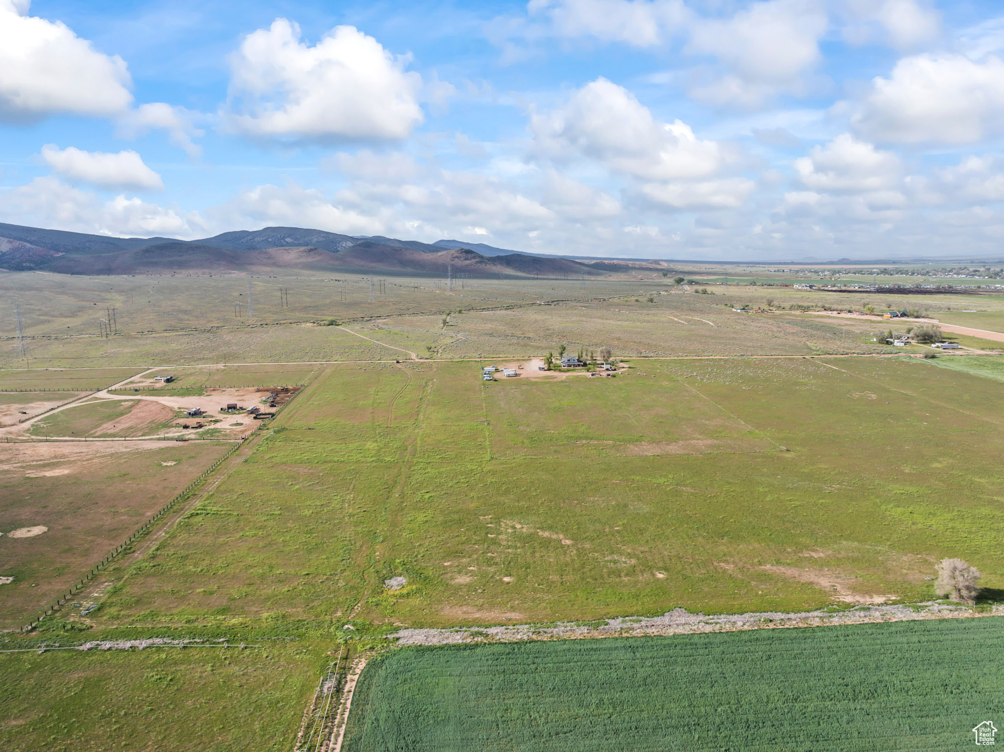 main property photo 11