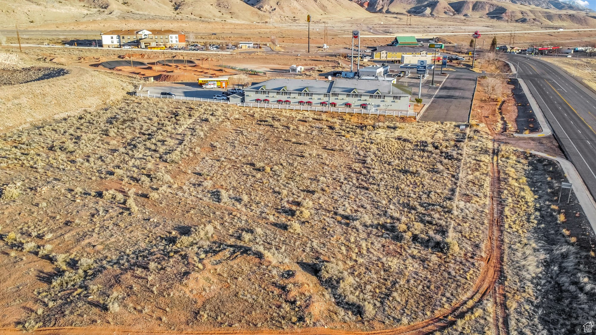 main property photo 2
