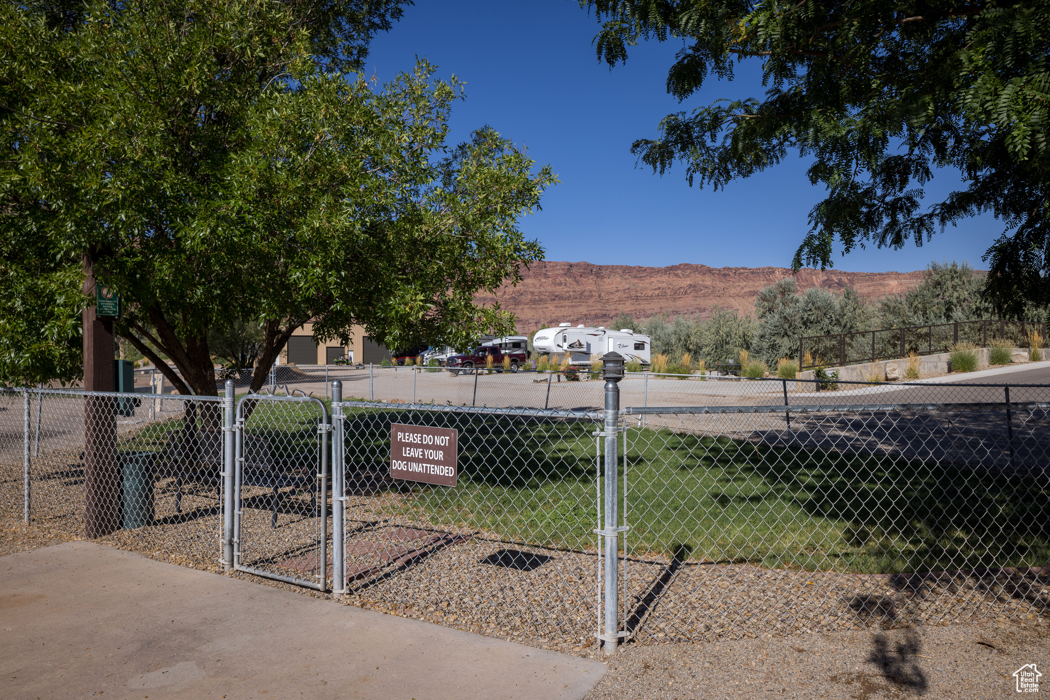 main property photo 25
