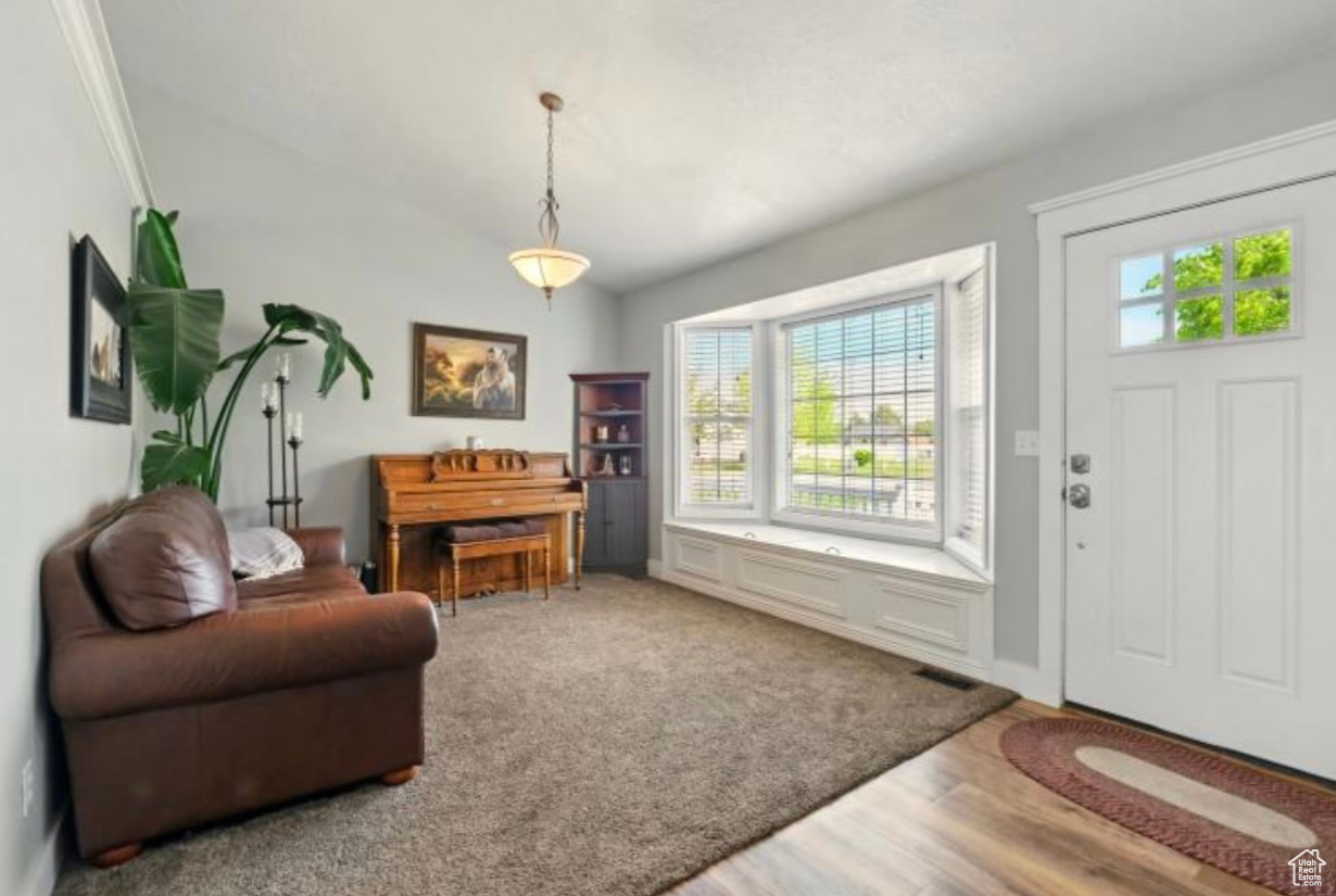 property viewer photo 9
