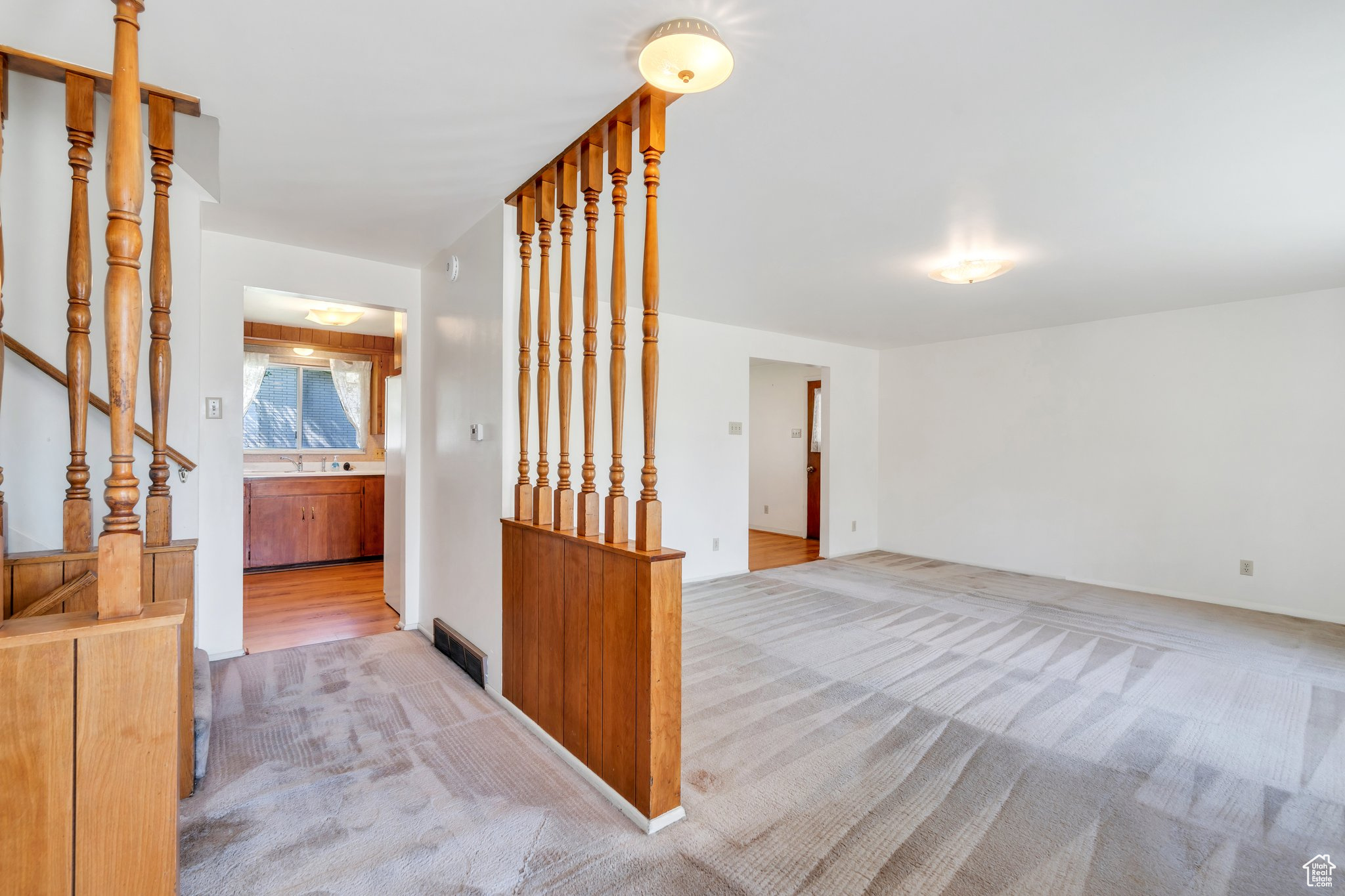 property viewer photo 9