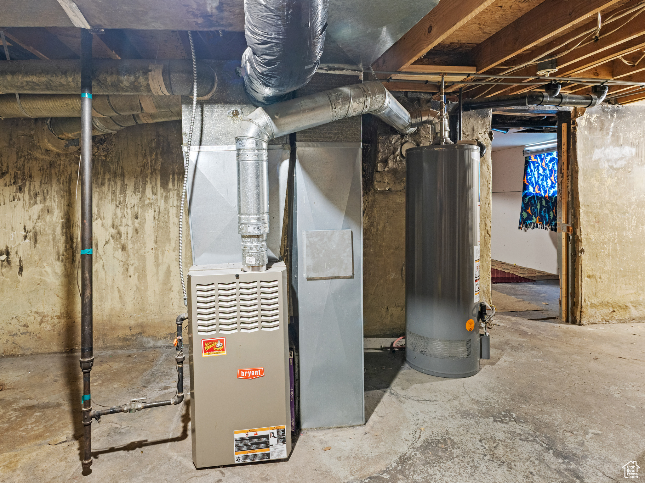 main property photo 20