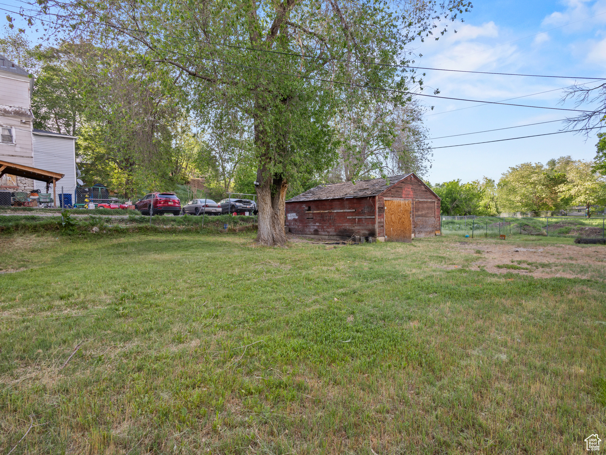main property photo 24