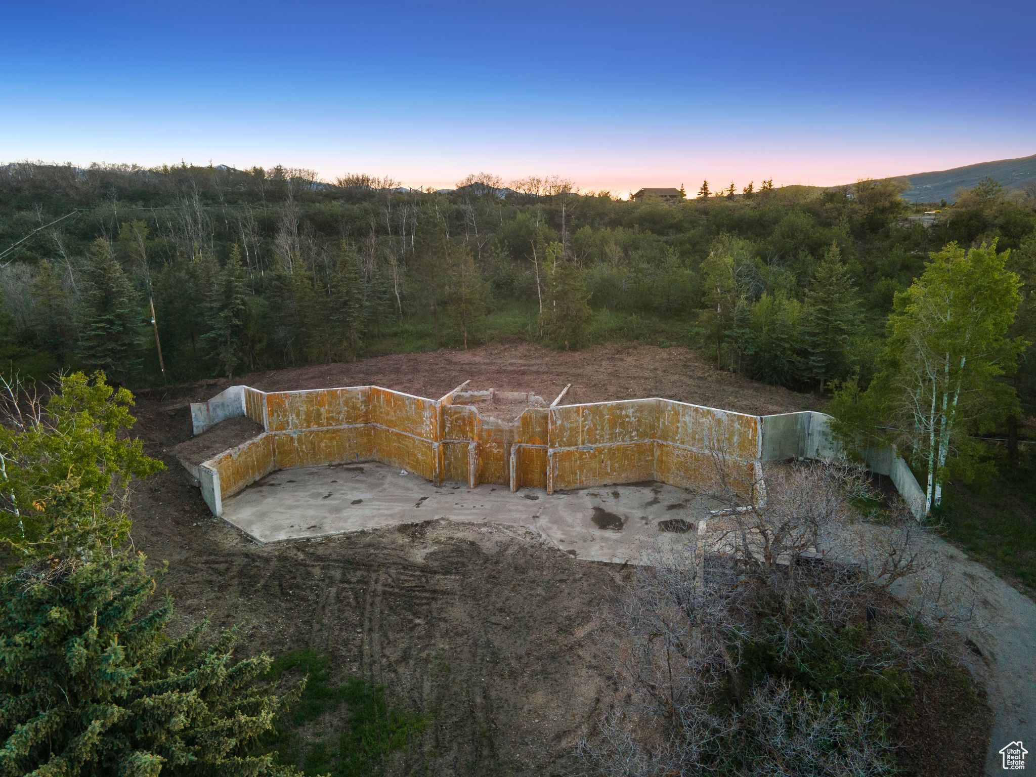 main property photo 10