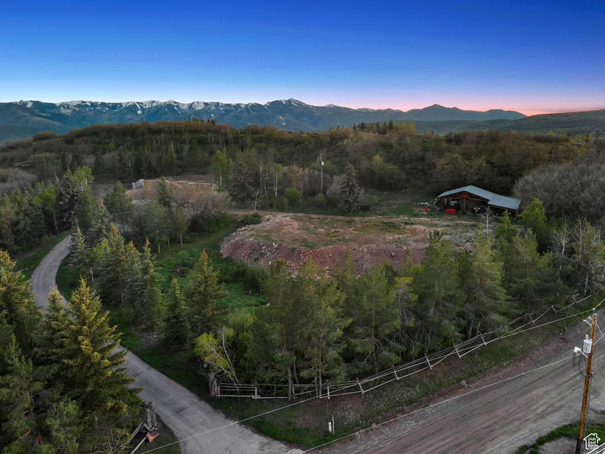 main property photo 9