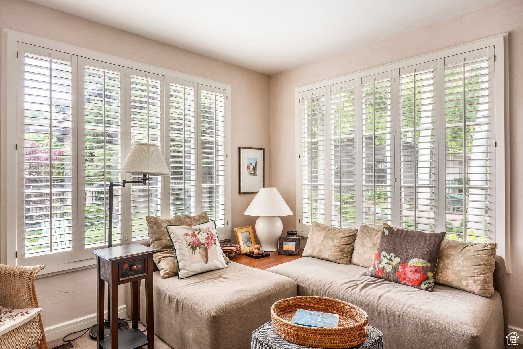 property viewer photo 24
