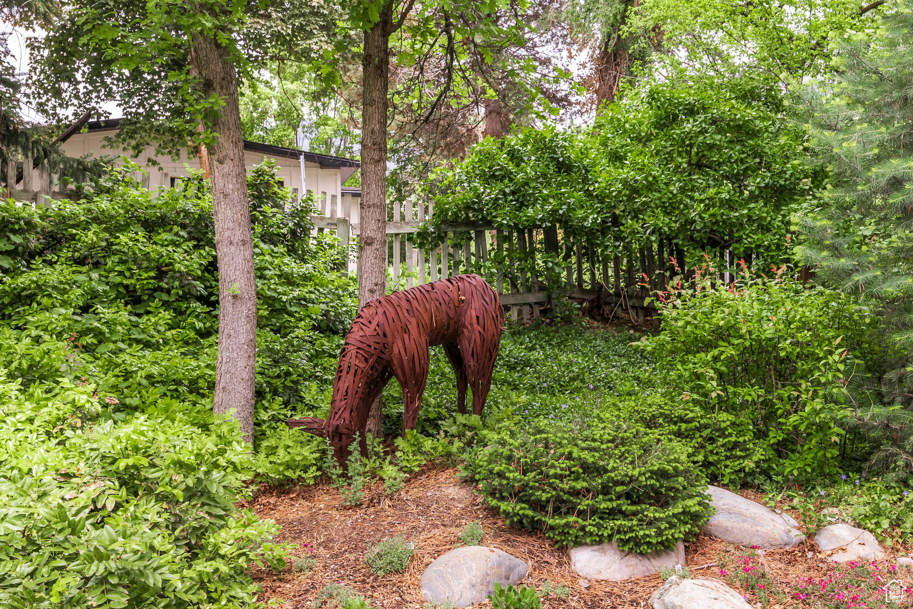 property viewer photo 41