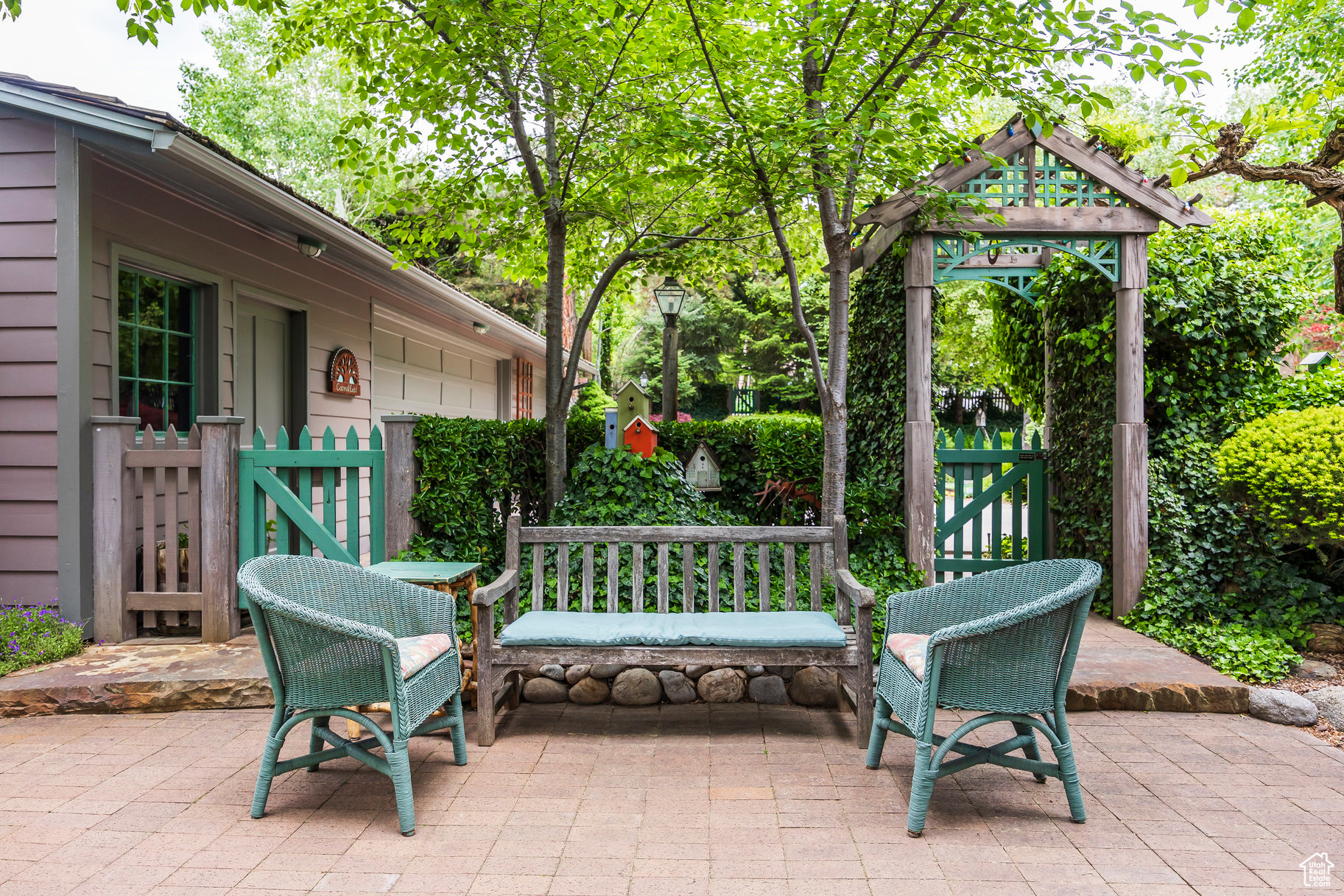 property viewer photo 49