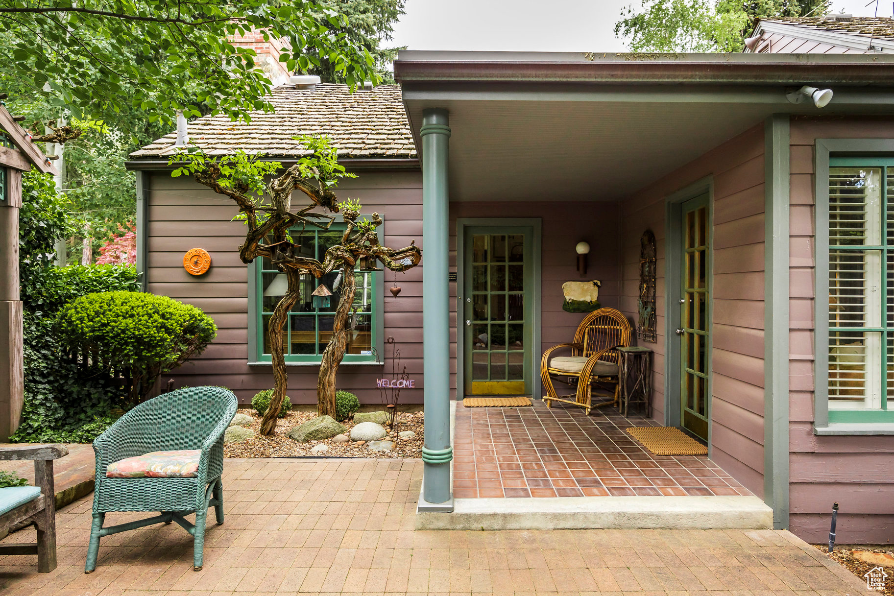 property viewer photo 5