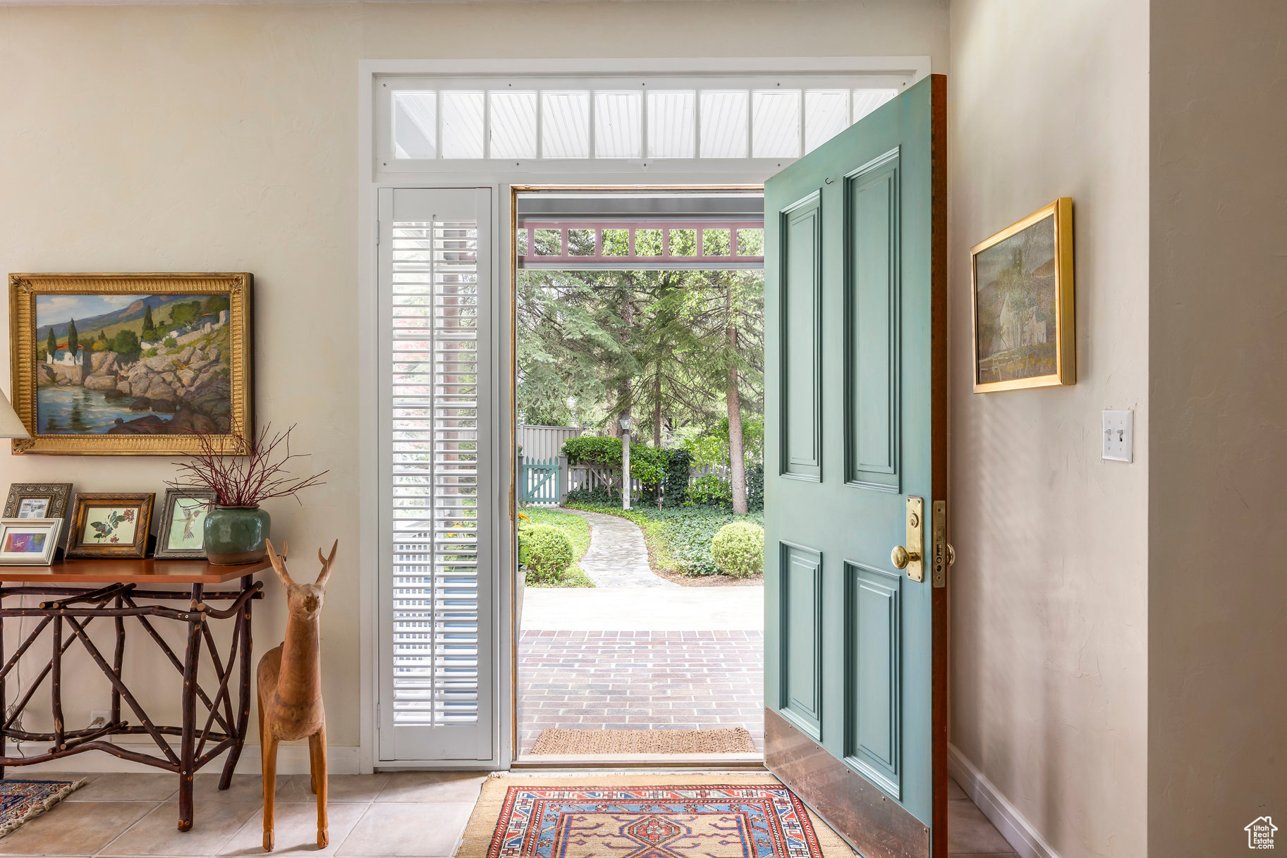 property viewer photo 6