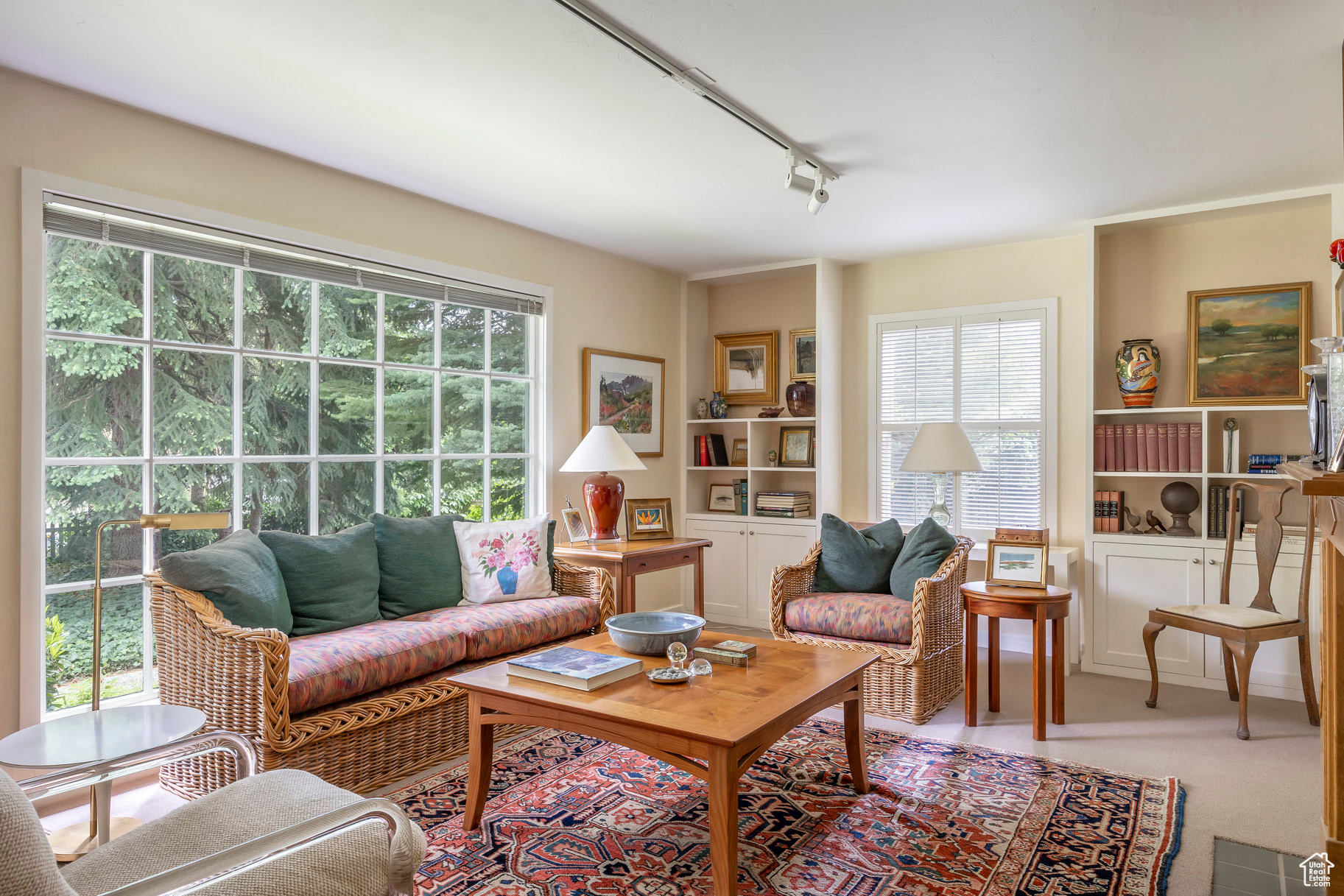 property viewer photo 7