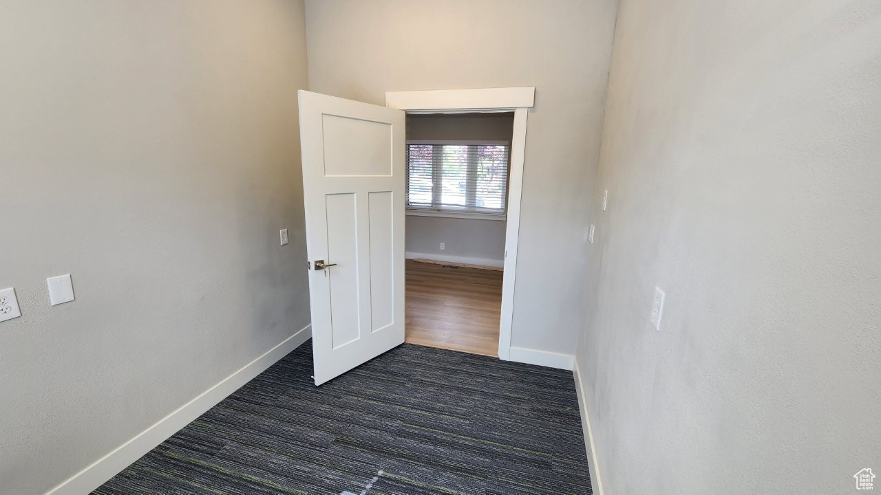 property viewer photo 7