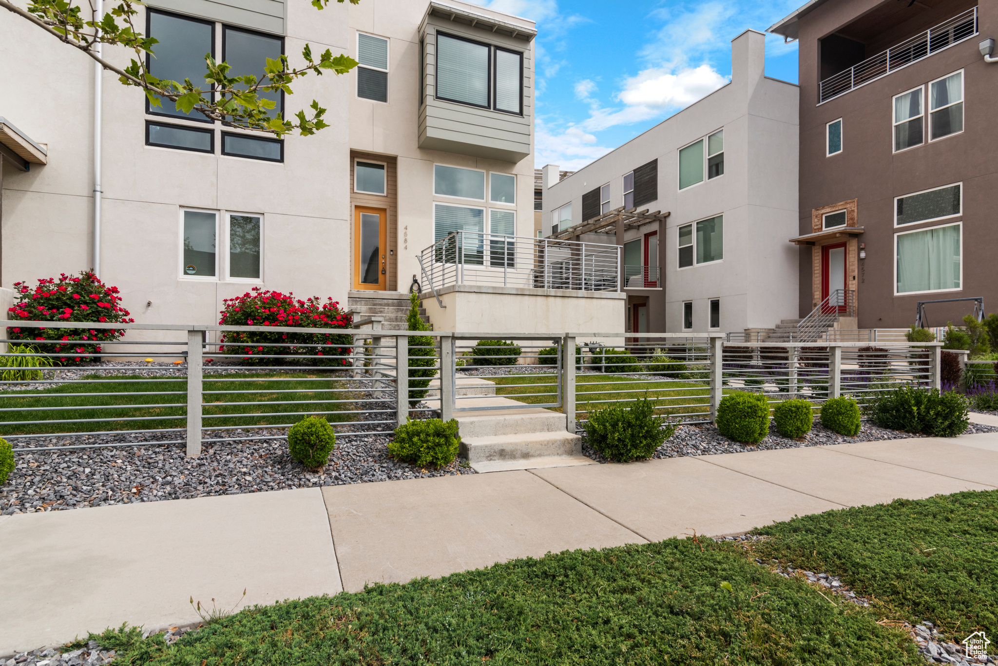 main property photo 25