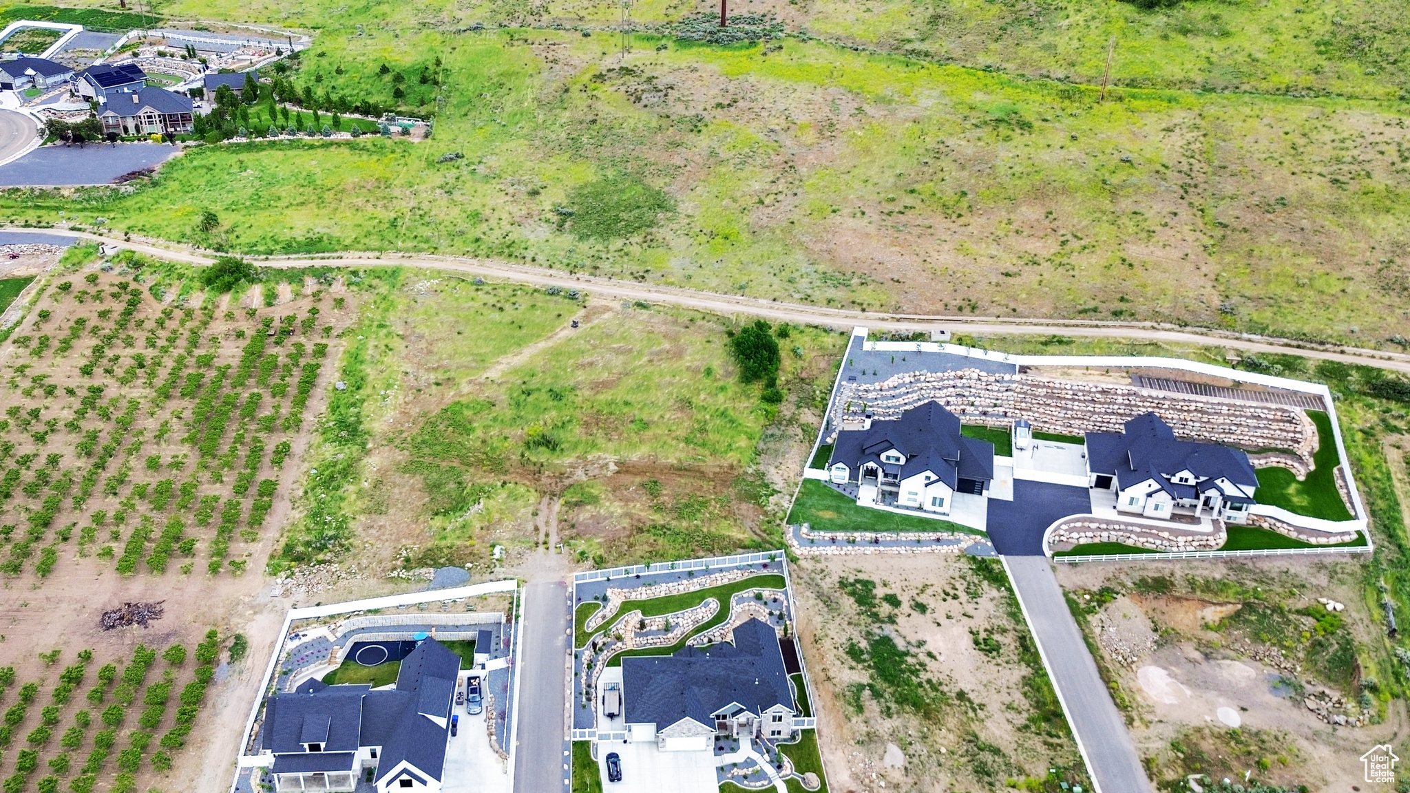 main property photo 15