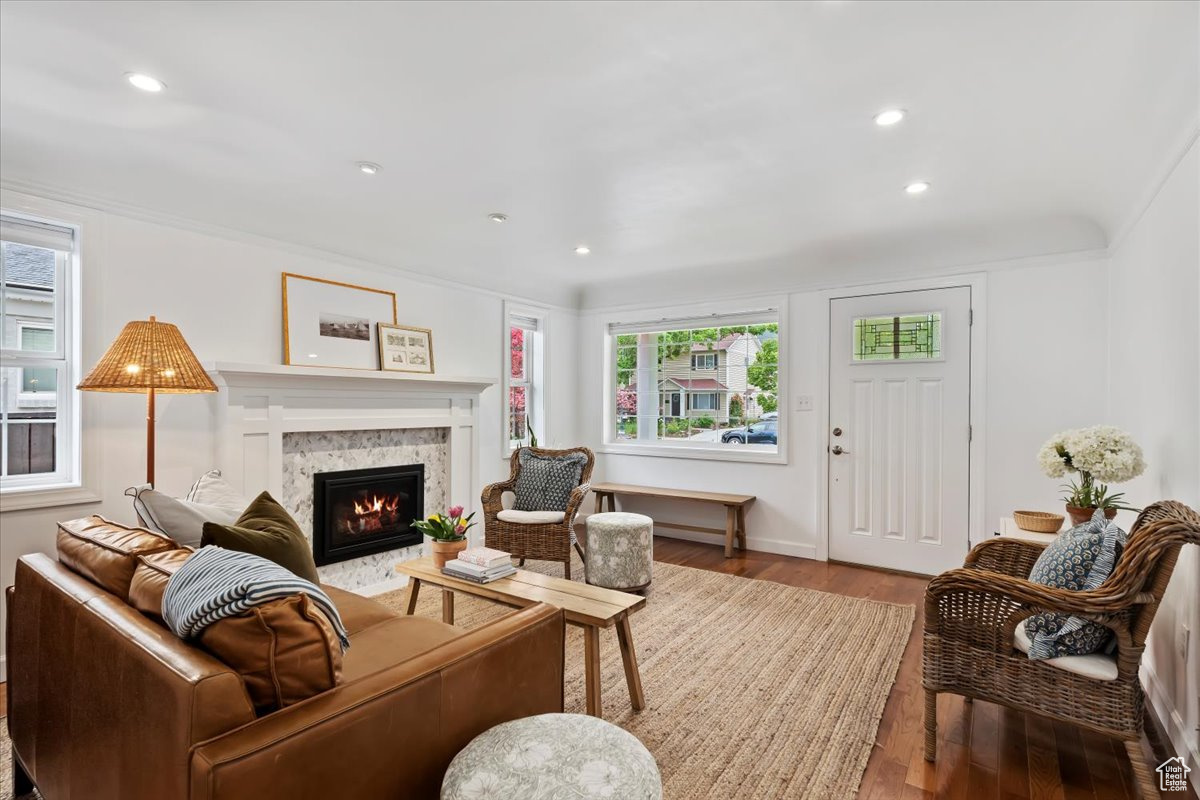 property viewer photo 3