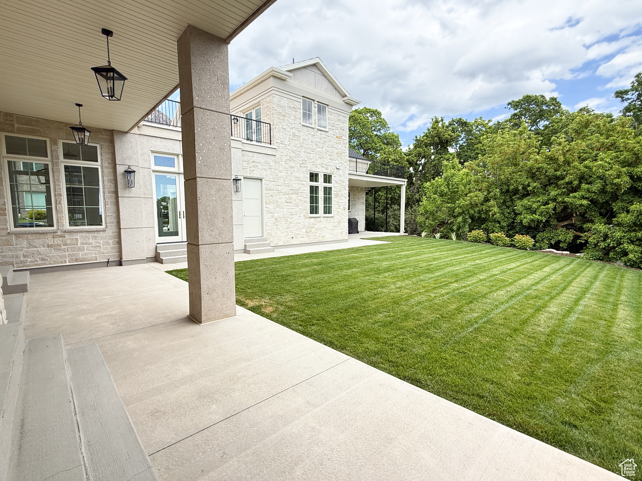 main property photo 102