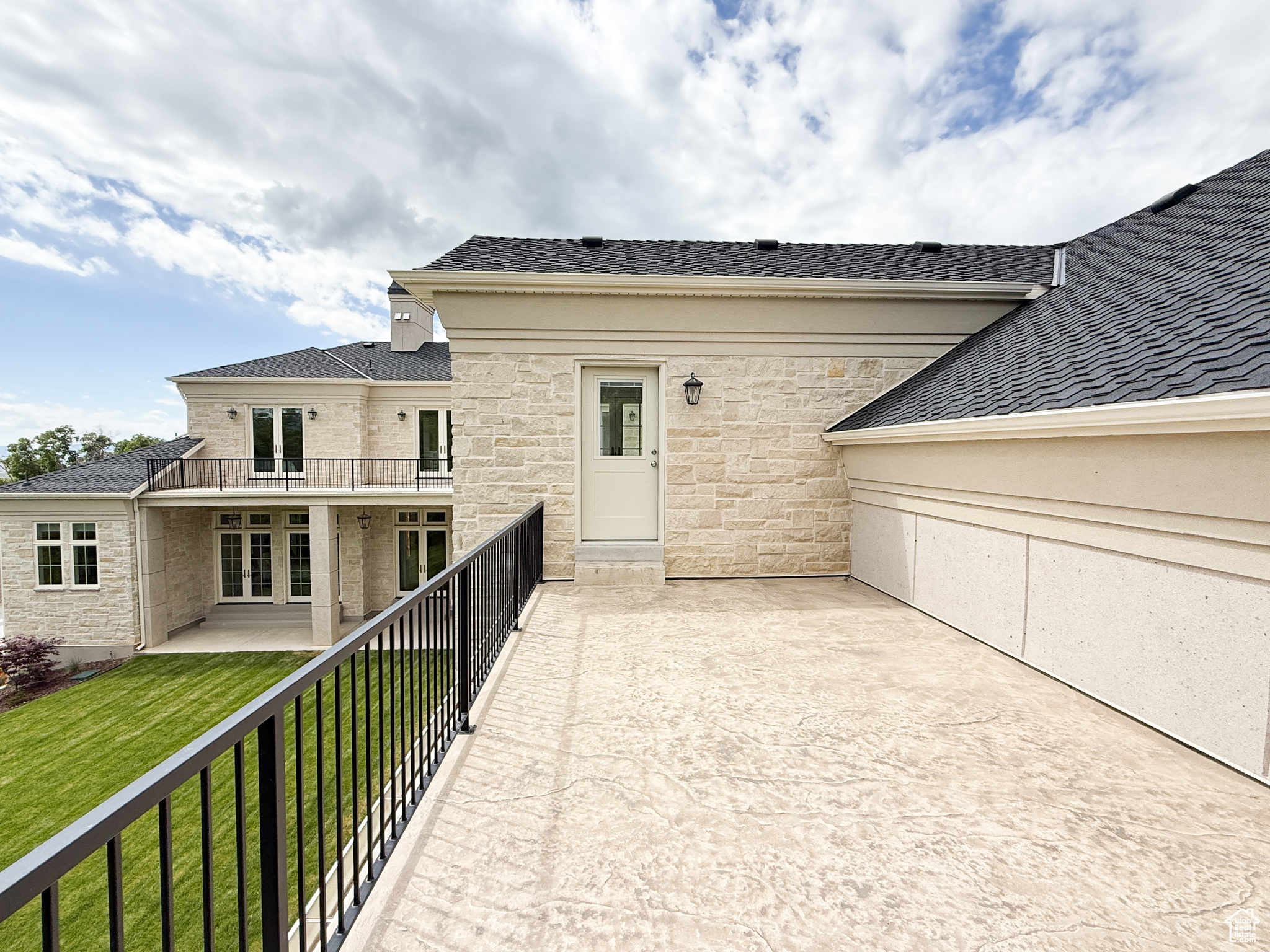 main property photo 109