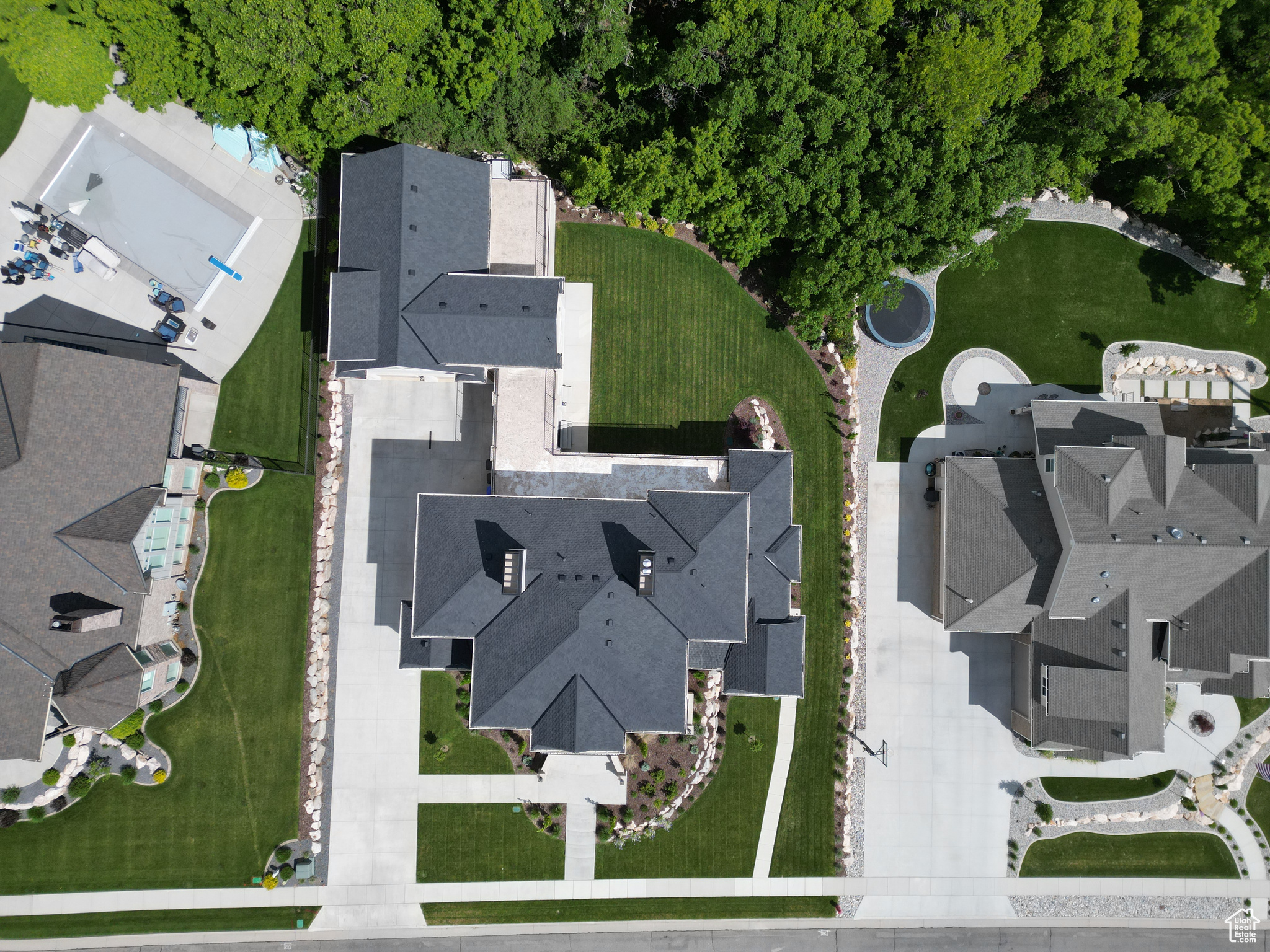 main property photo 113