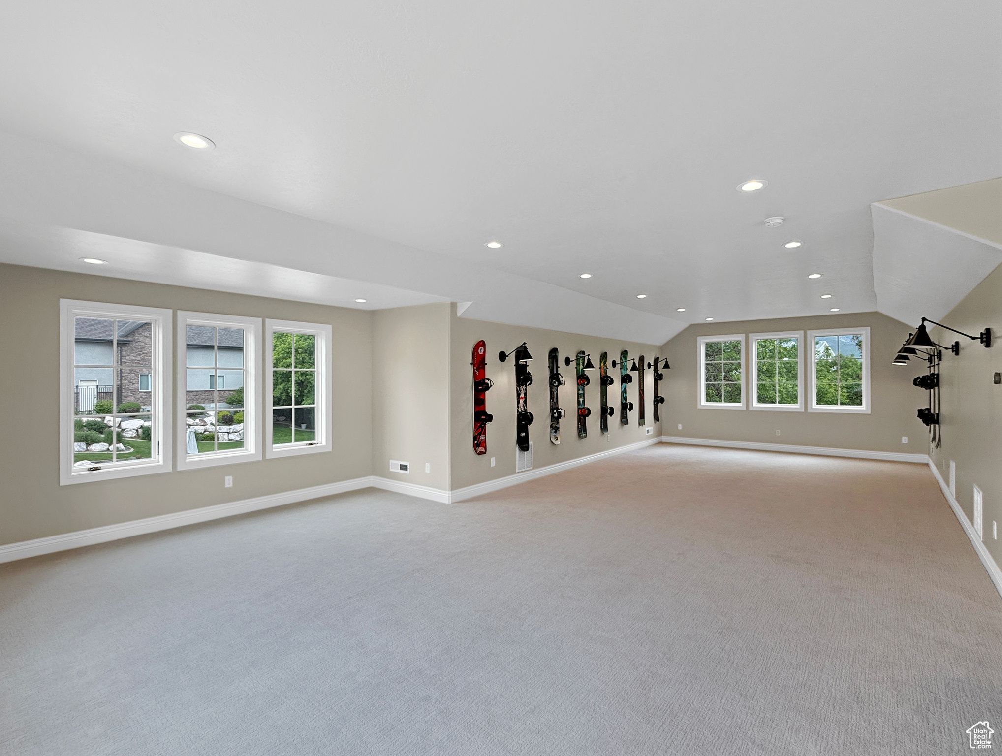 main property photo 95